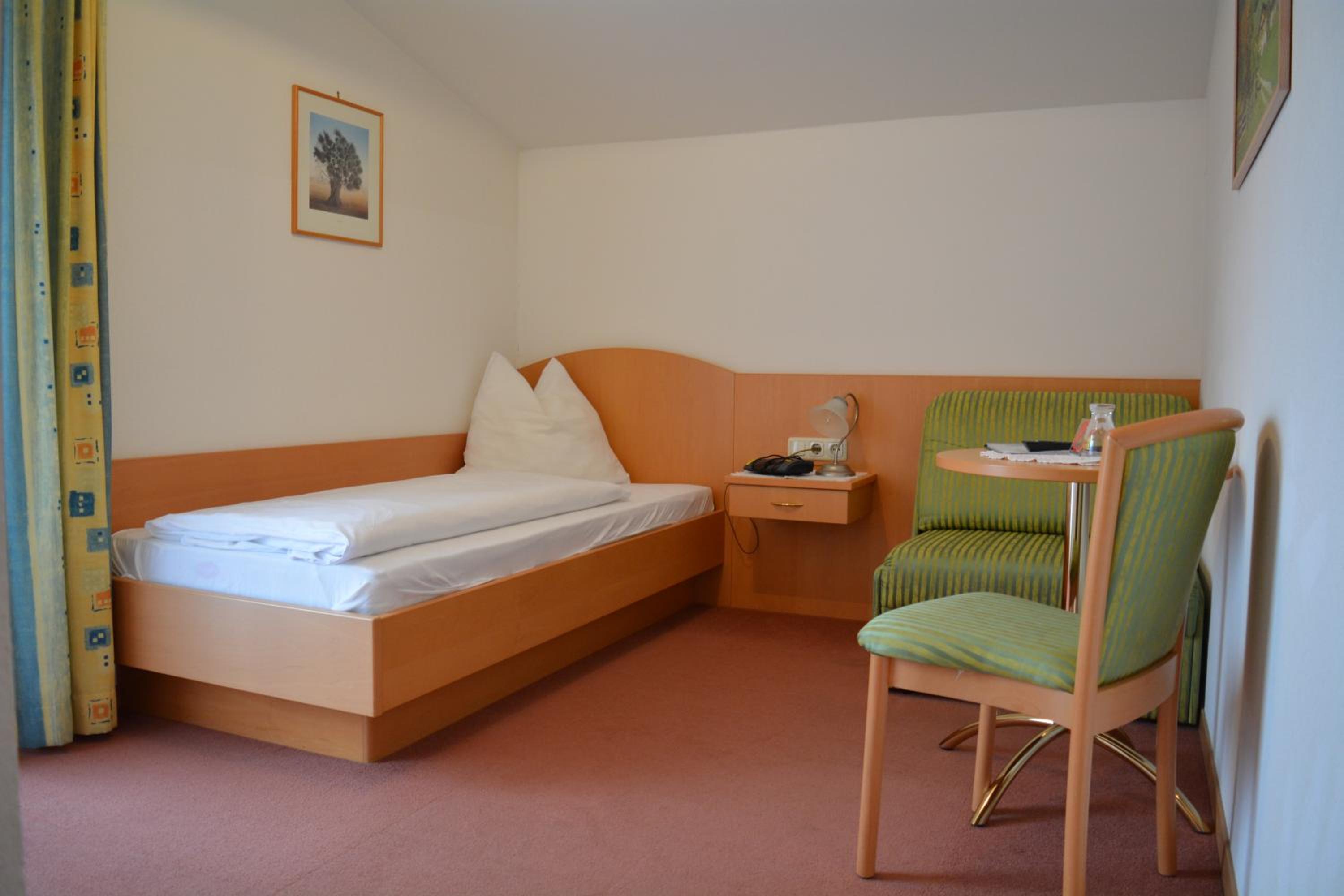Single Room with Mountain View photo 1