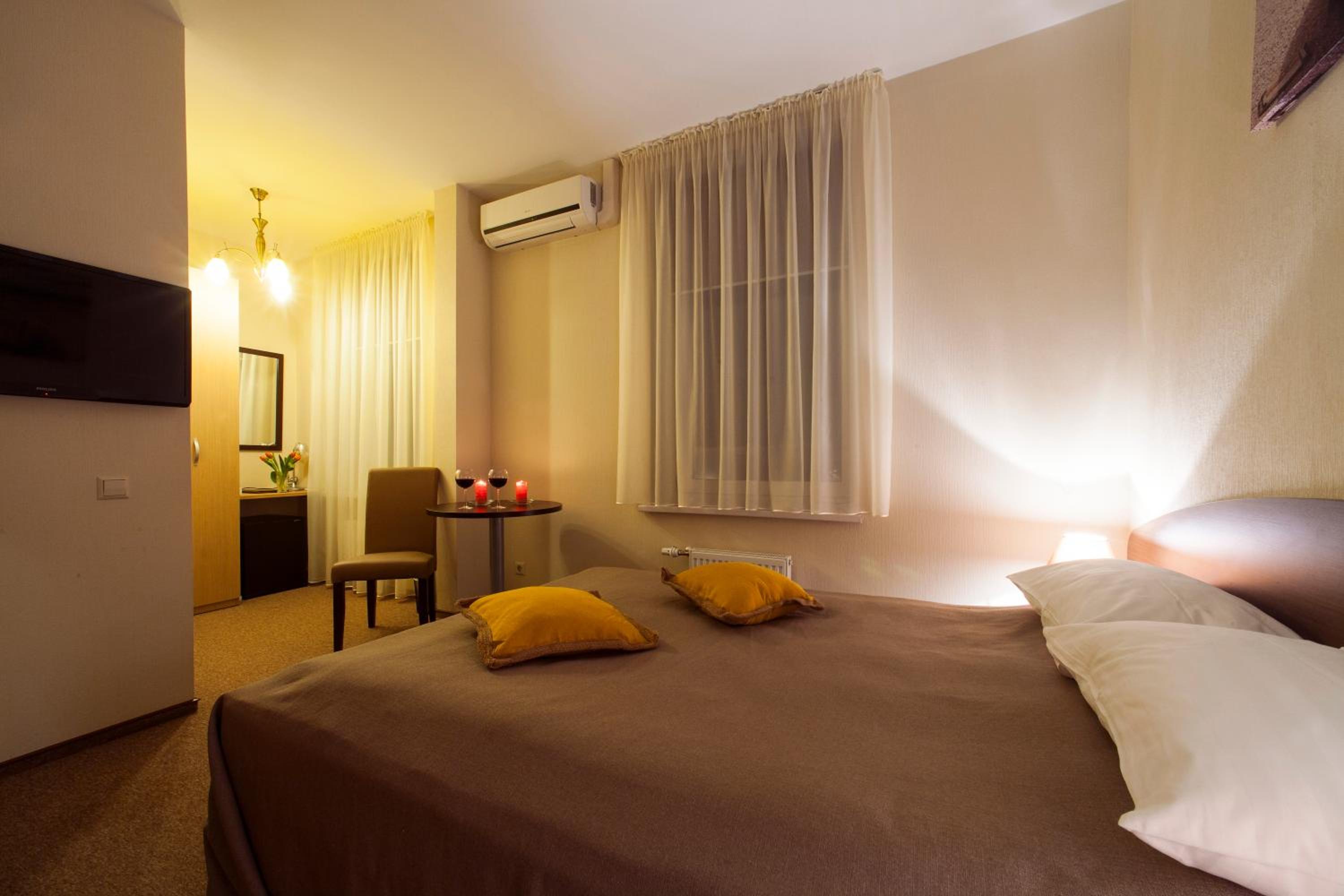 Economy Double Room photo 3