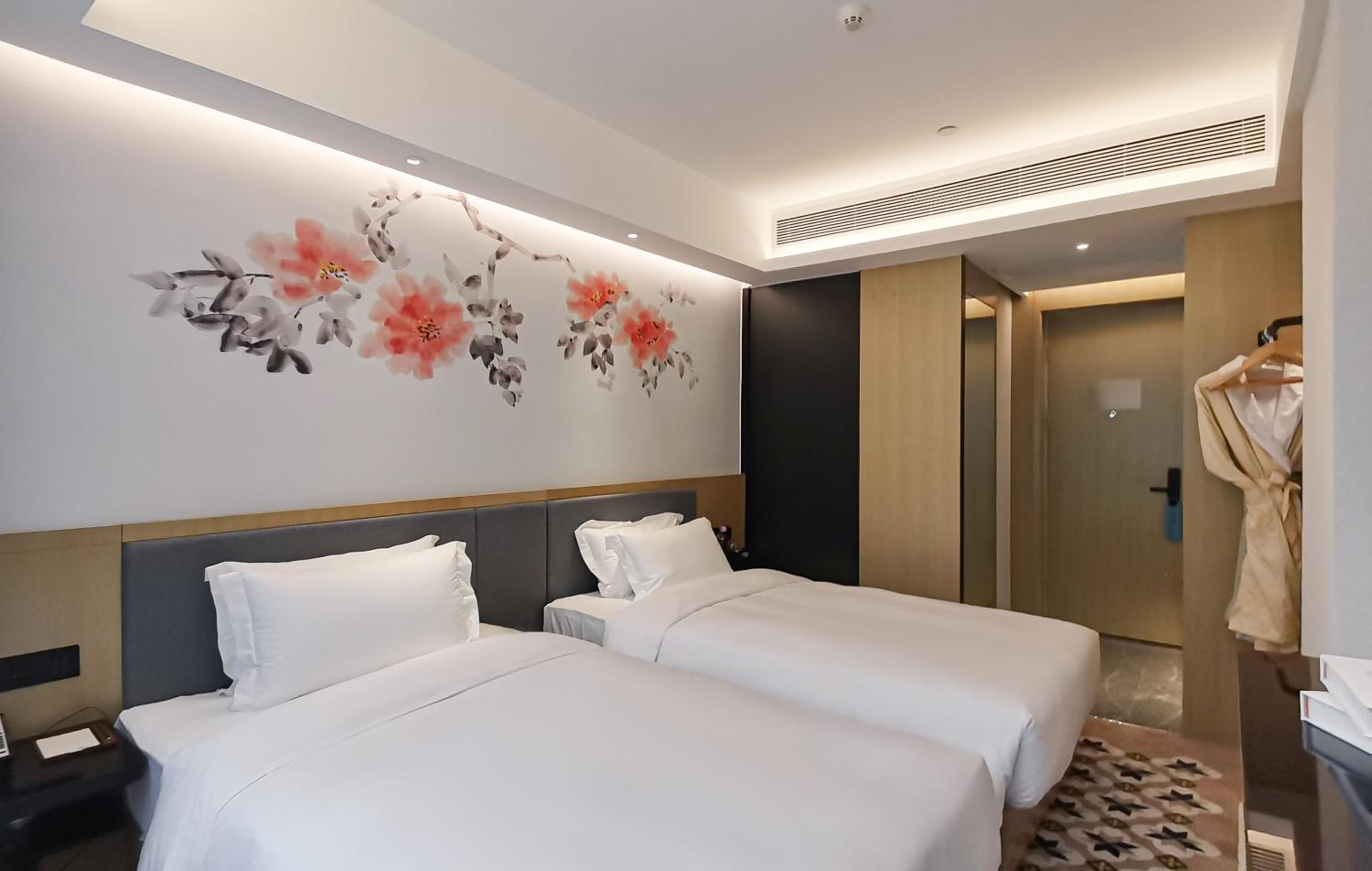 Superior Twin Room - Photo 3