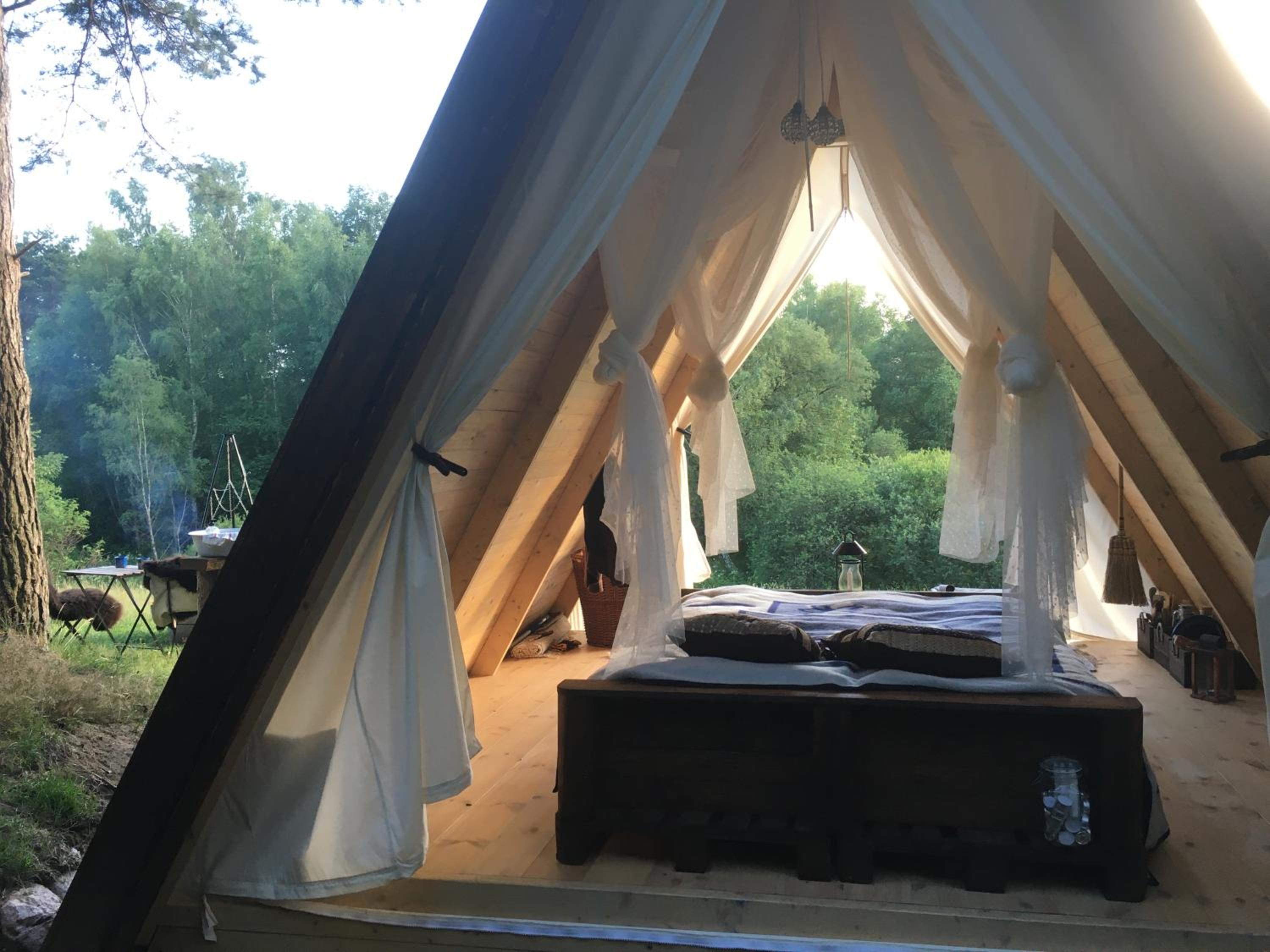 Tent - Photo 1