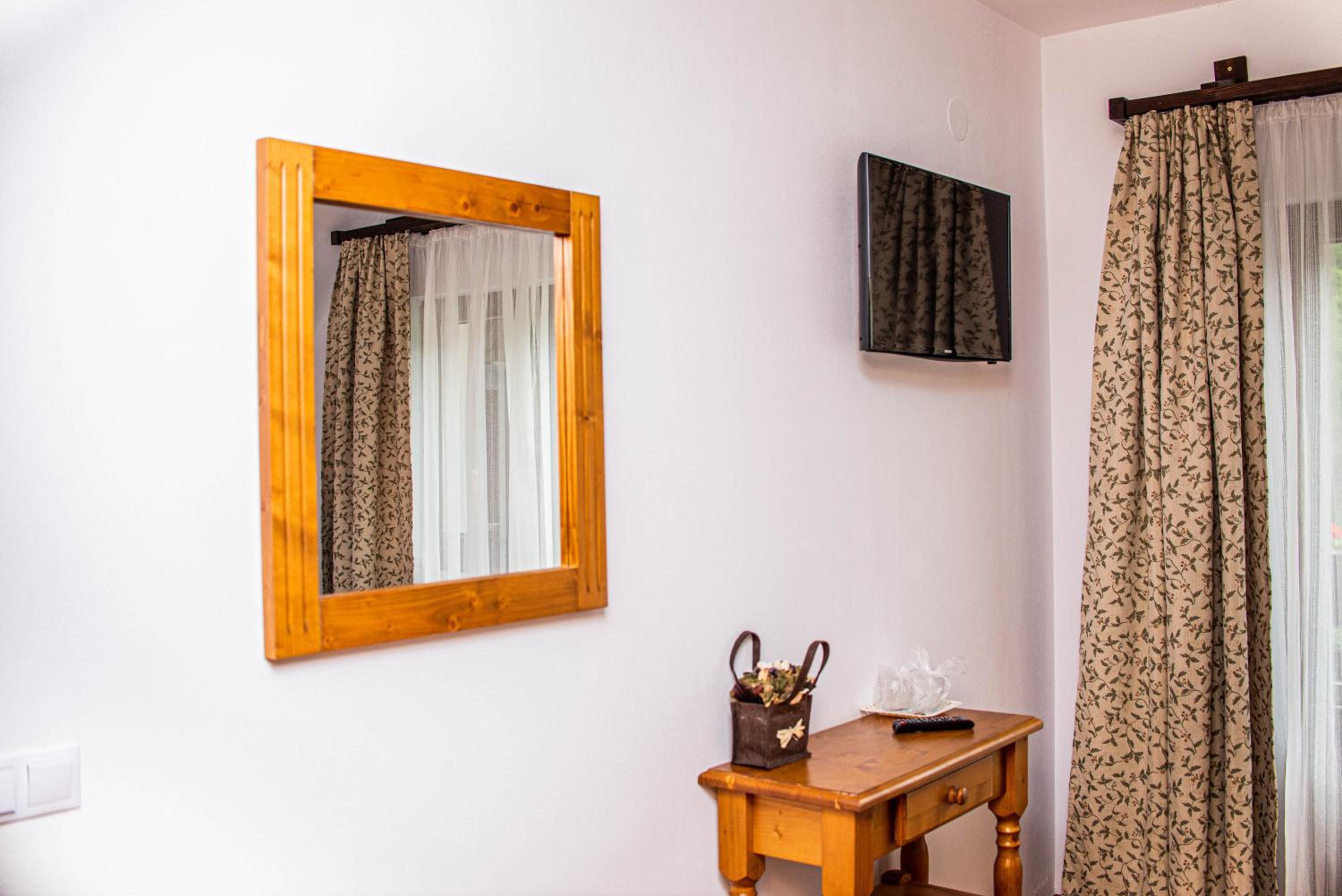 Double Room with Balcony photo 2
