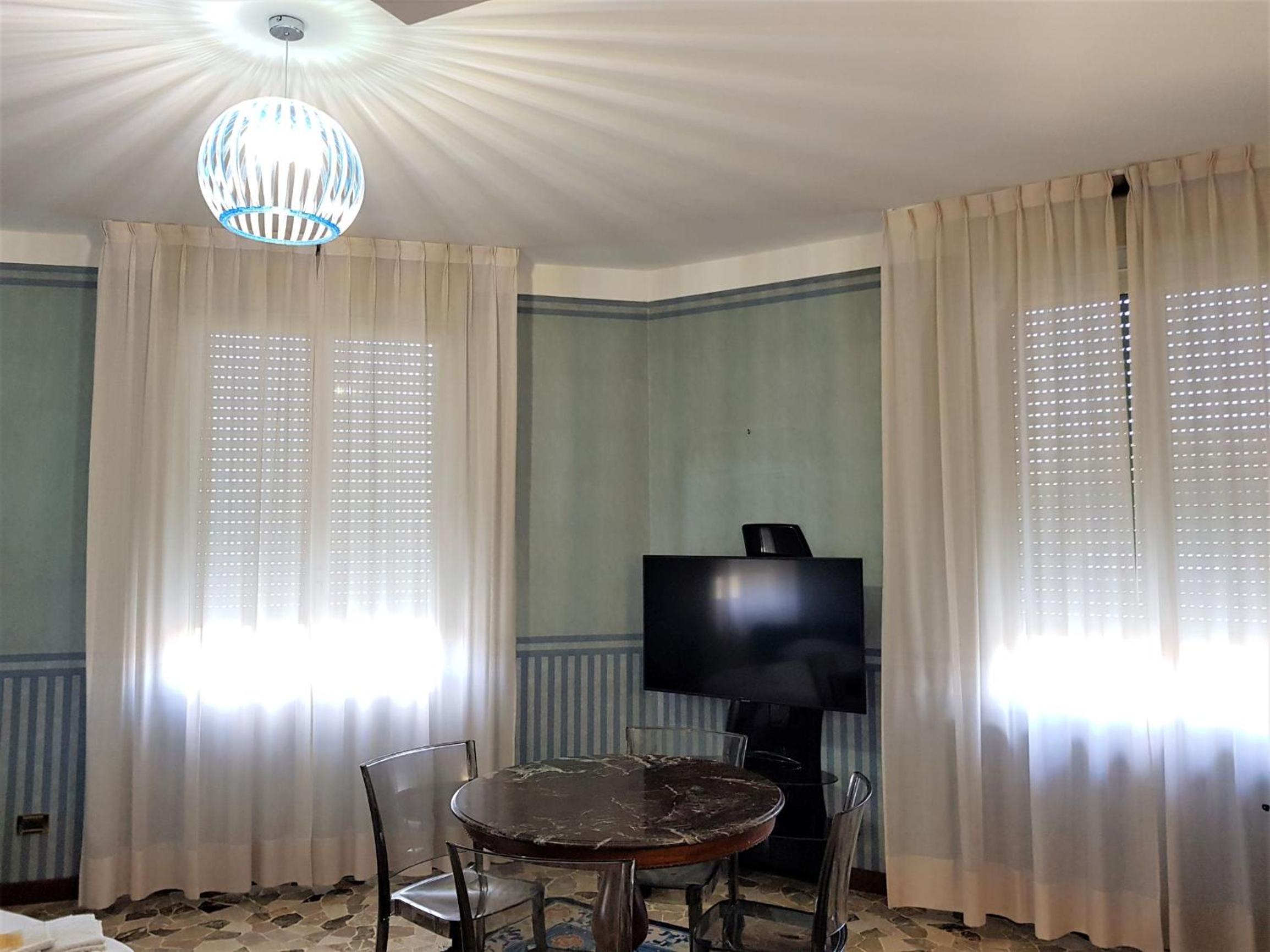 Suite - Photo 5