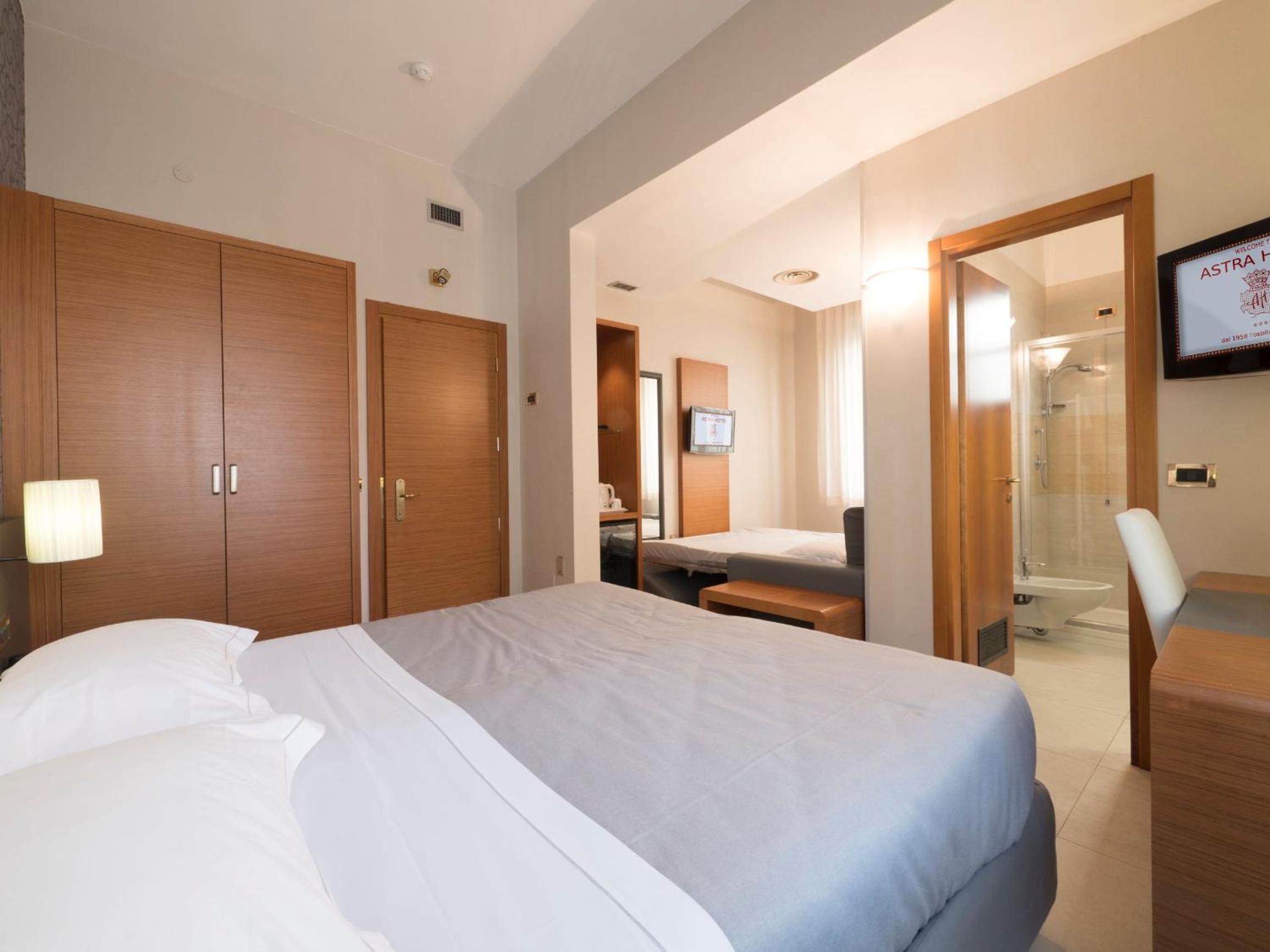 Family Junior Suite - Photo 1