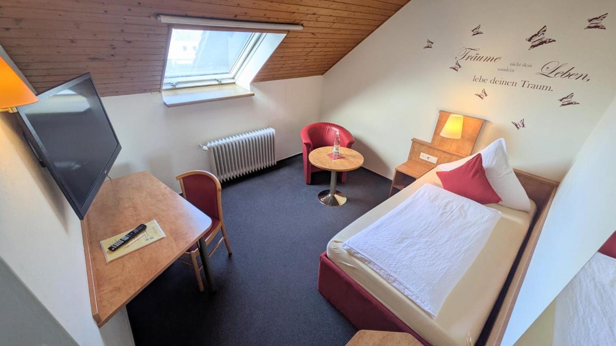 Economy Single Room