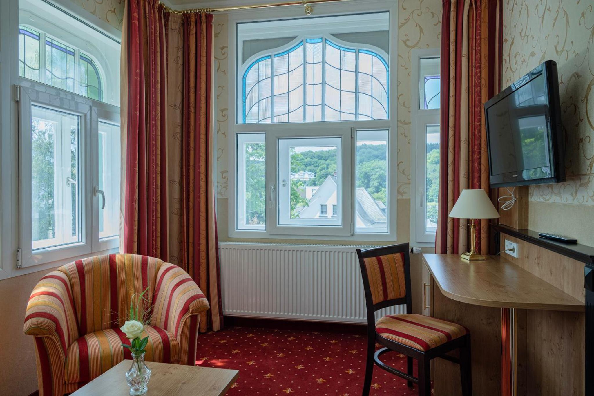 Deluxe Suite - Photo 2