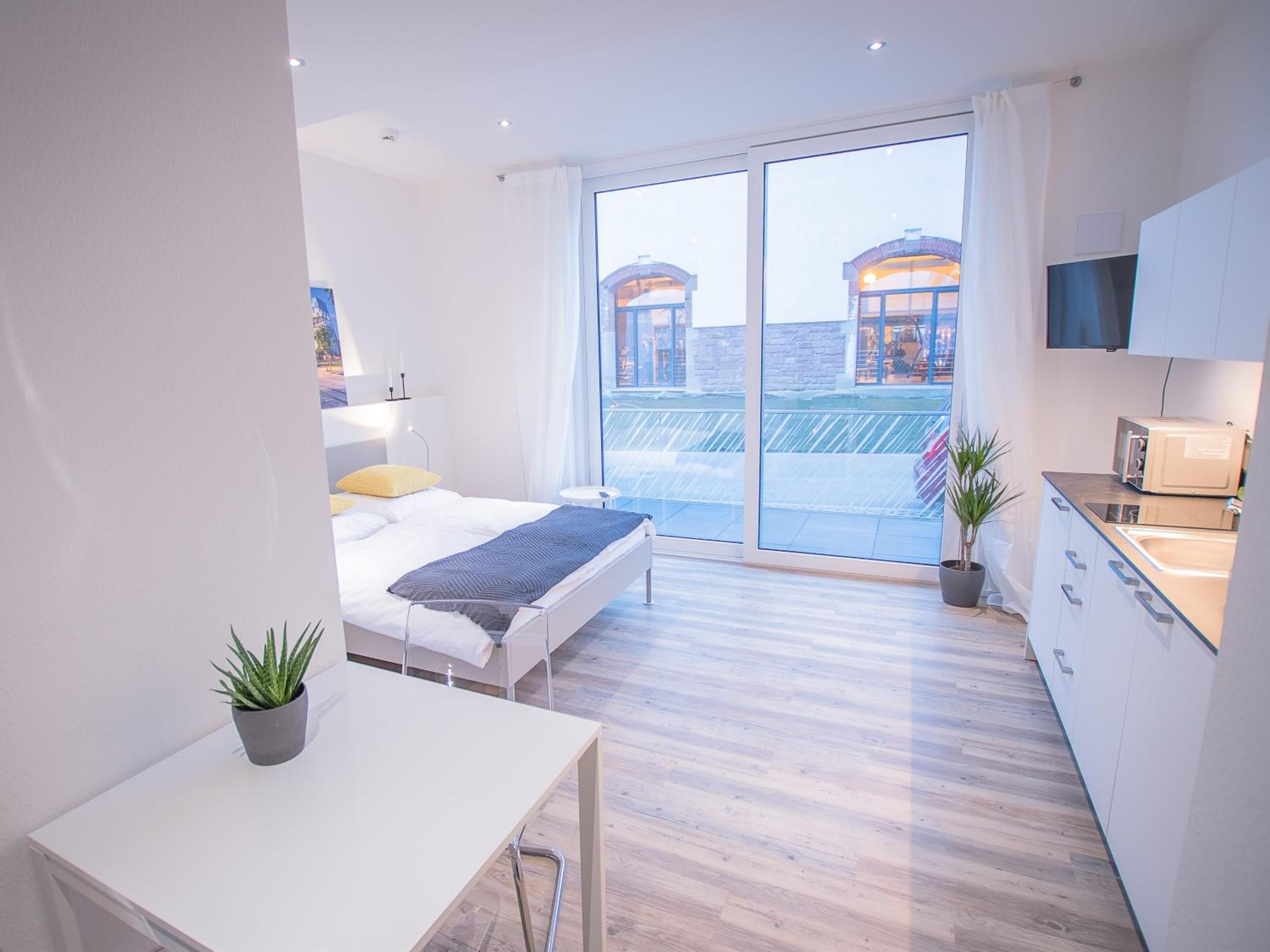 One-Bedroom Apartment with Balcony photo 2