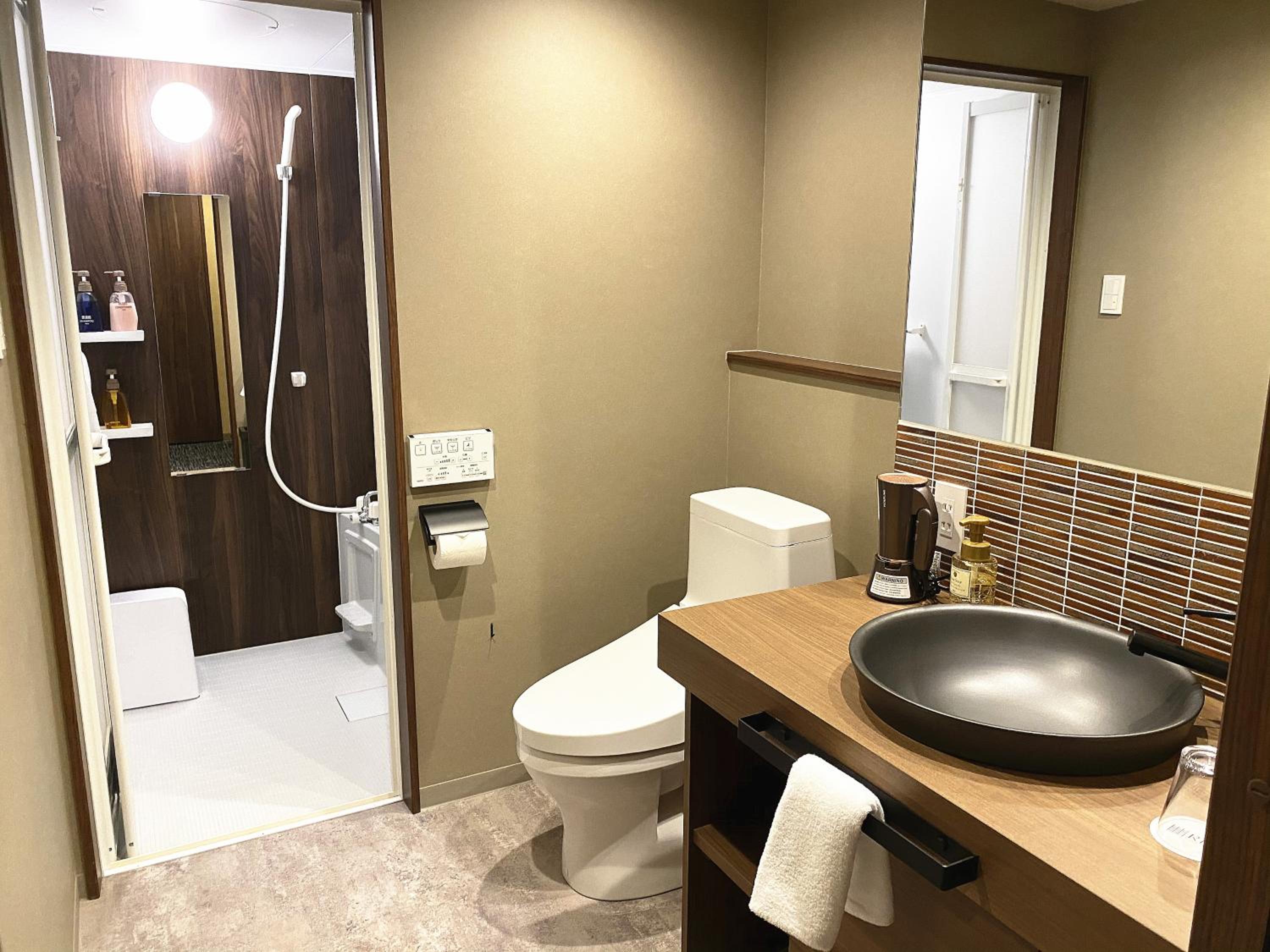 Double Room - Photo 8
