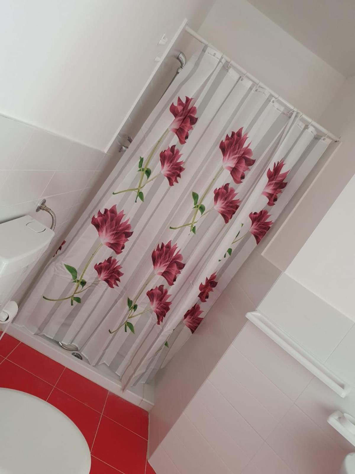 Double Room with Private External Bathroom photo 3