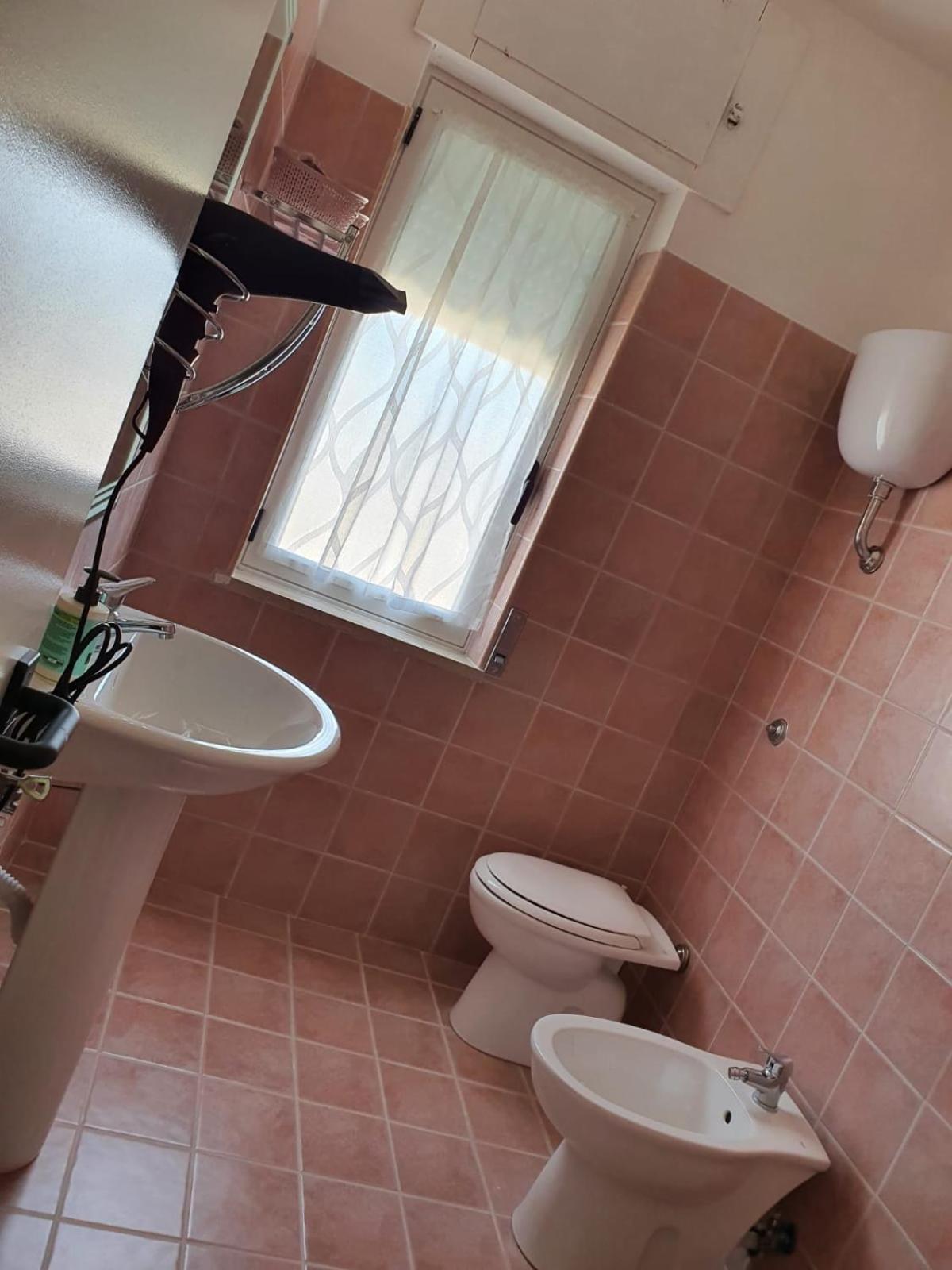 Double Room with Private External Bathroom photo 2