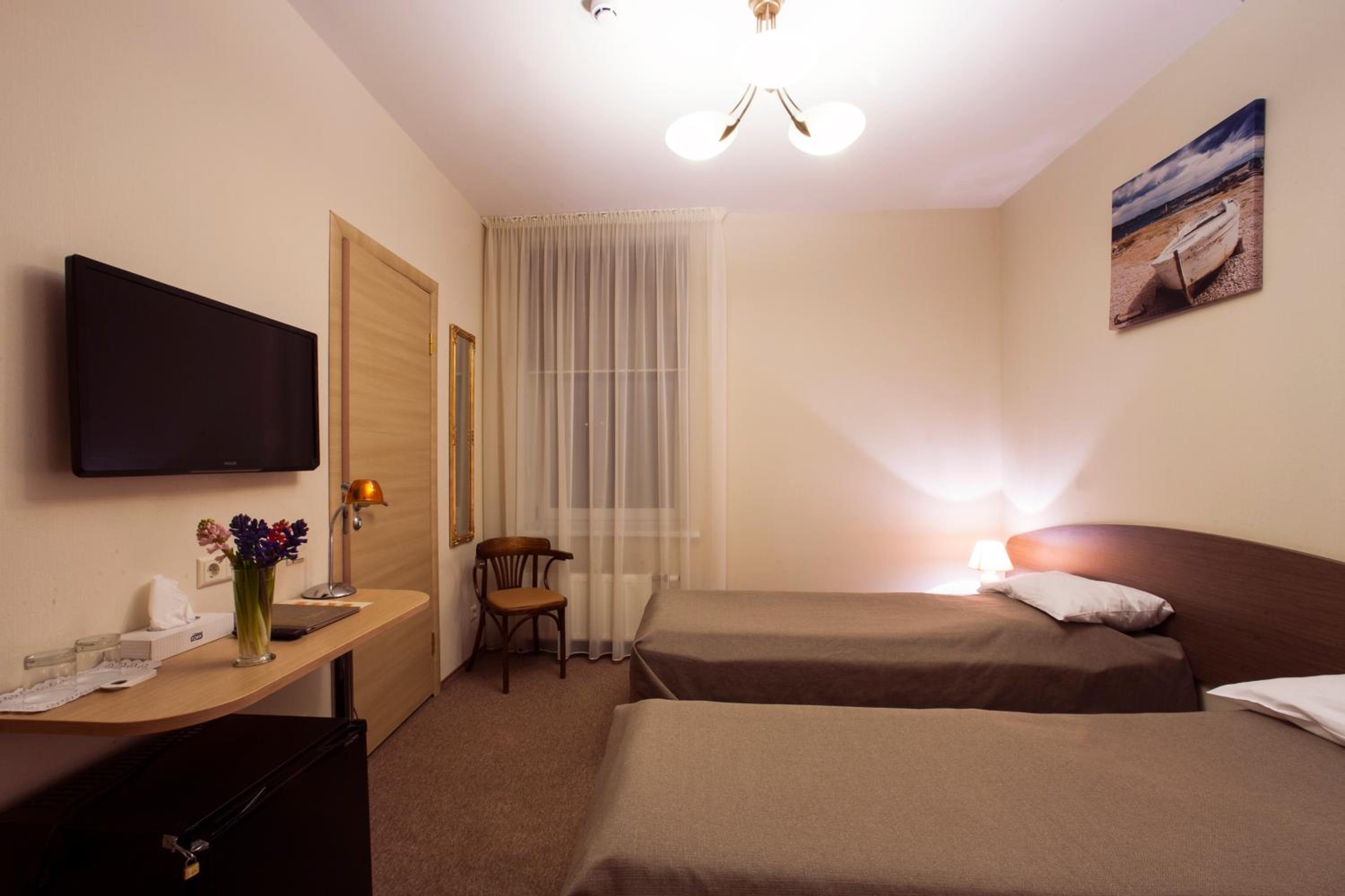 Standard Double or Twin Room photo 3