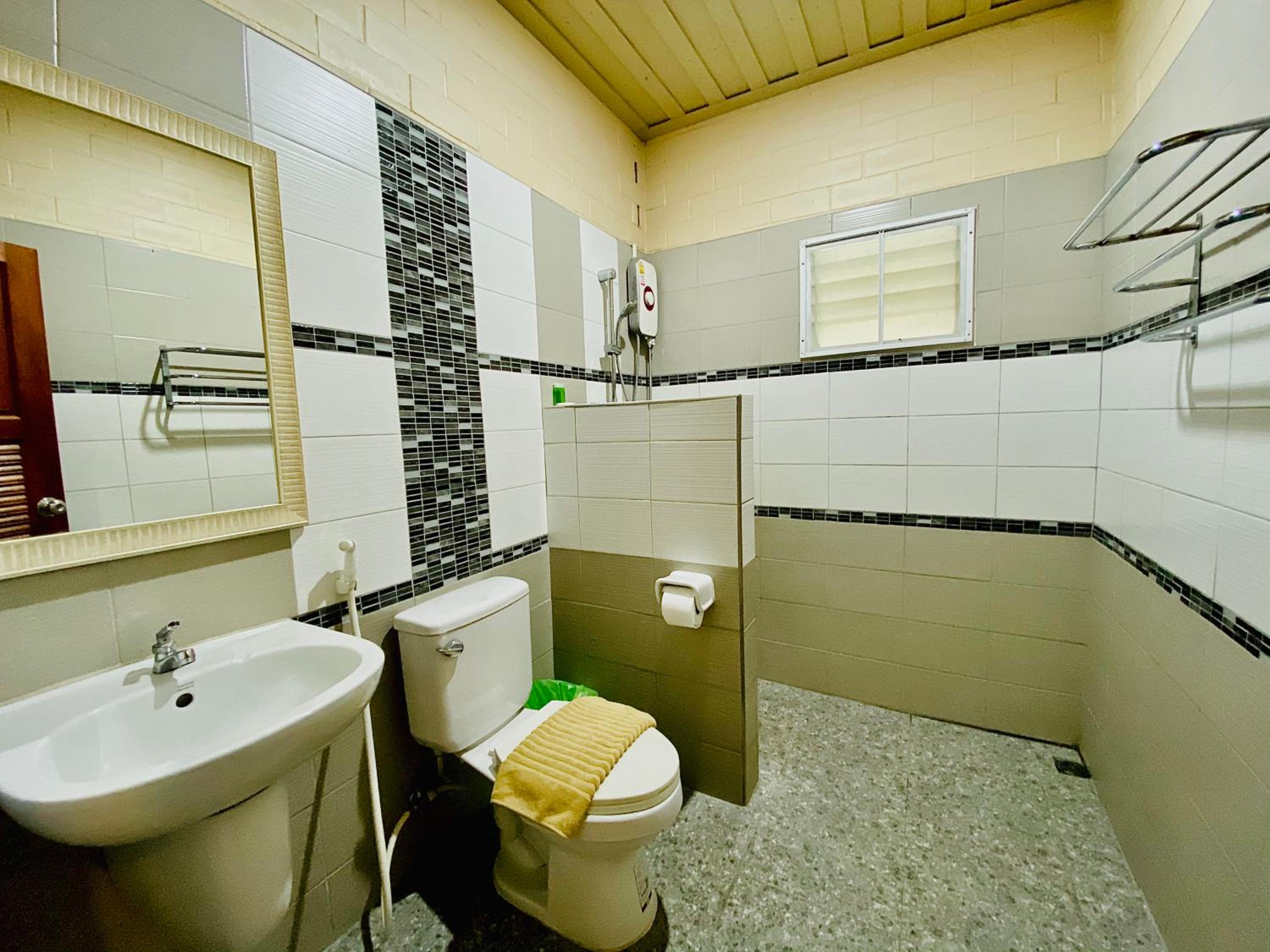 Family with 3 bedrooms  photo 3