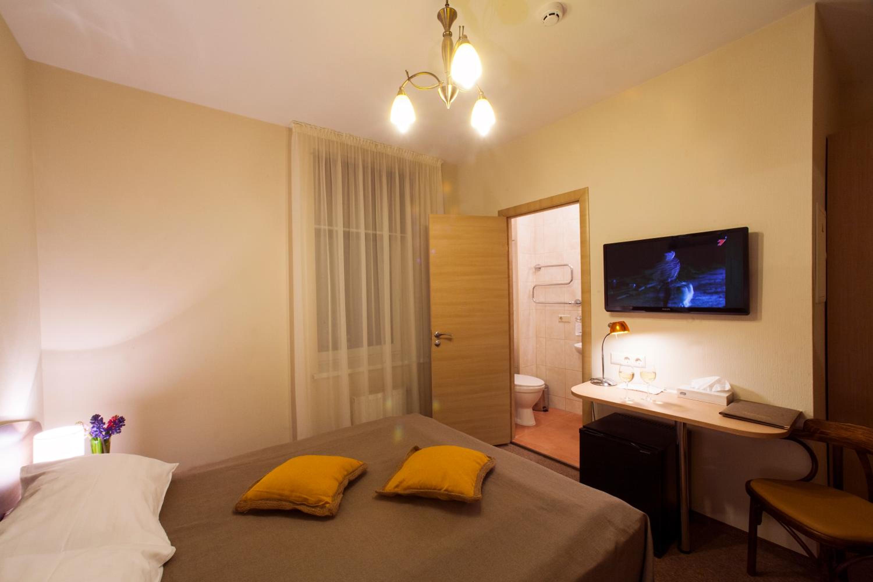 Standard Double or Twin Room photo 1