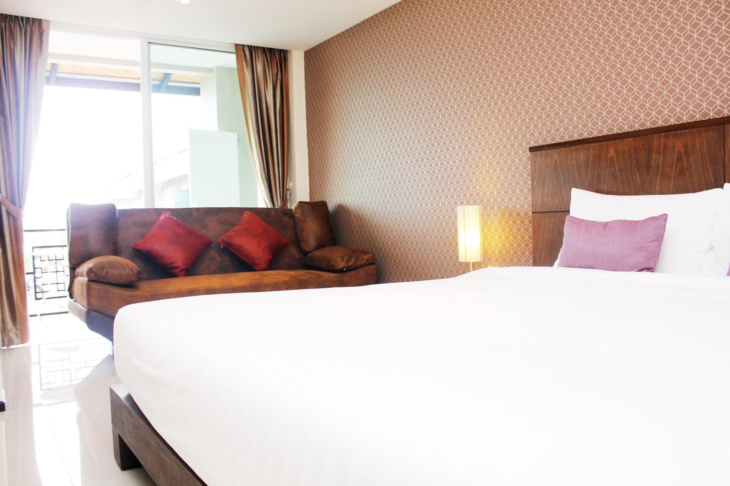 Deluxe Double Room - Photo 2