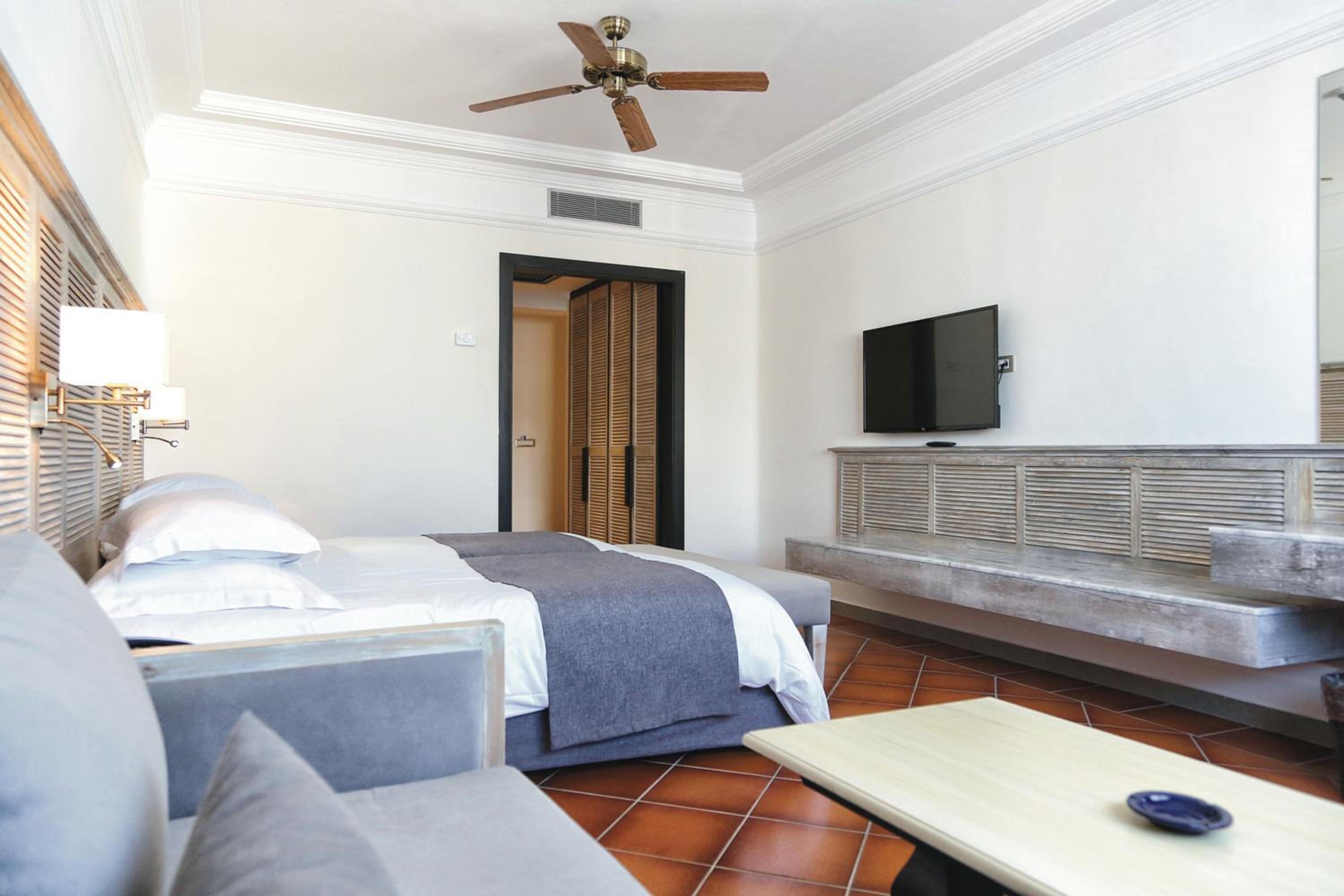 Standard Double Room - Photo 2
