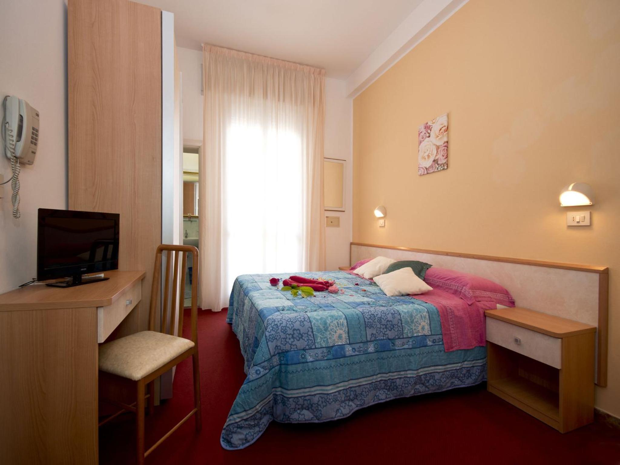 Double or Twin Room photo 2