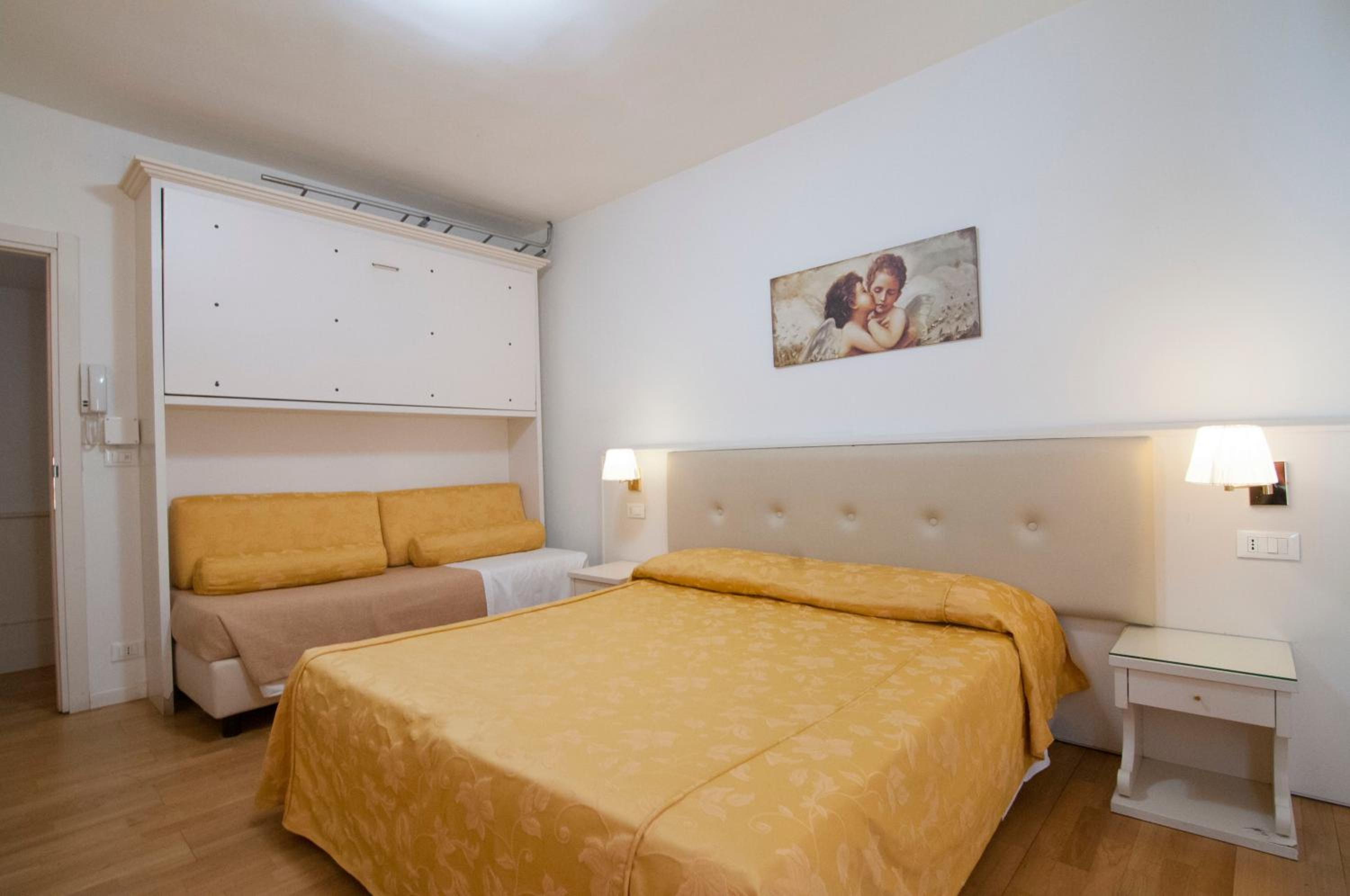 Standard Triple Room photo 3