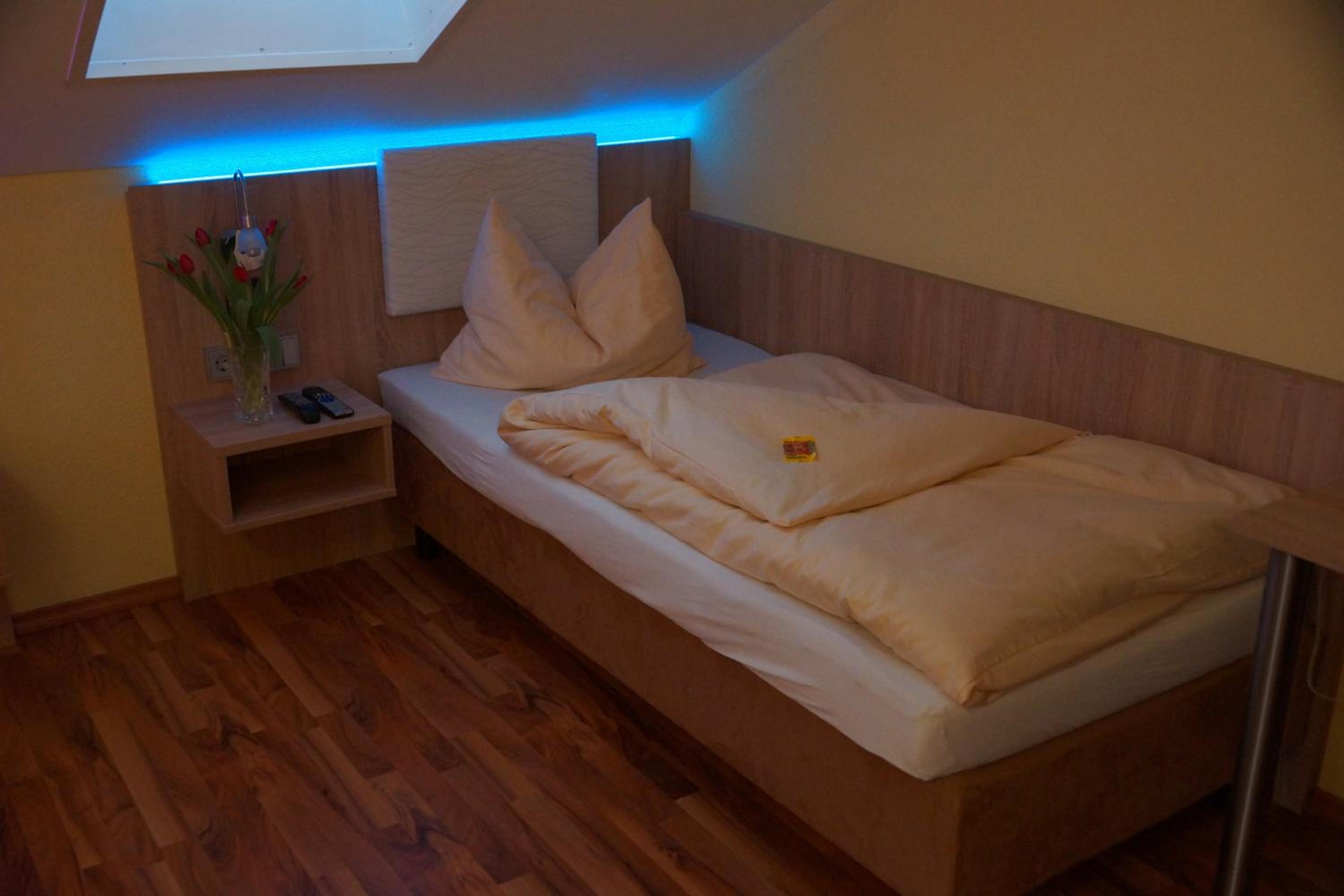 Single Room photo 1