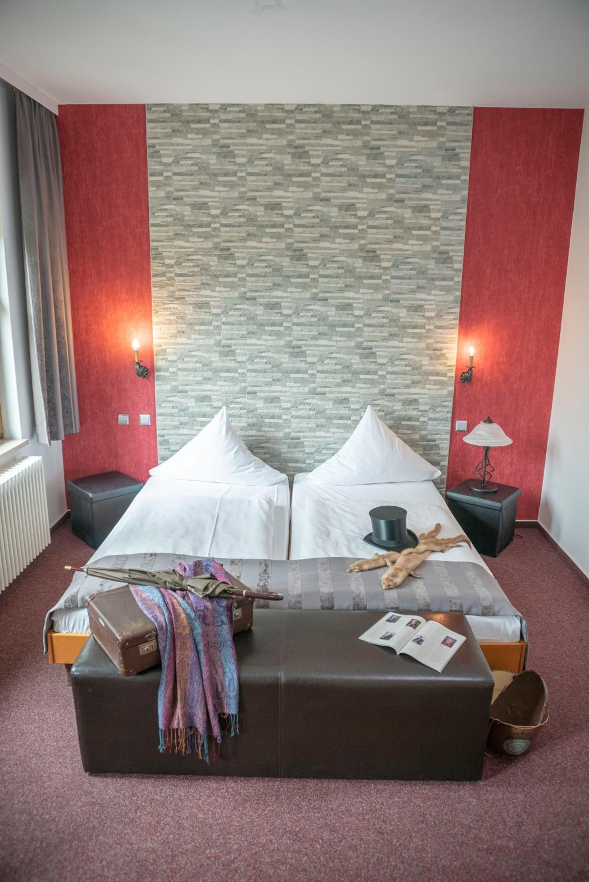 Large Double Room photo 2