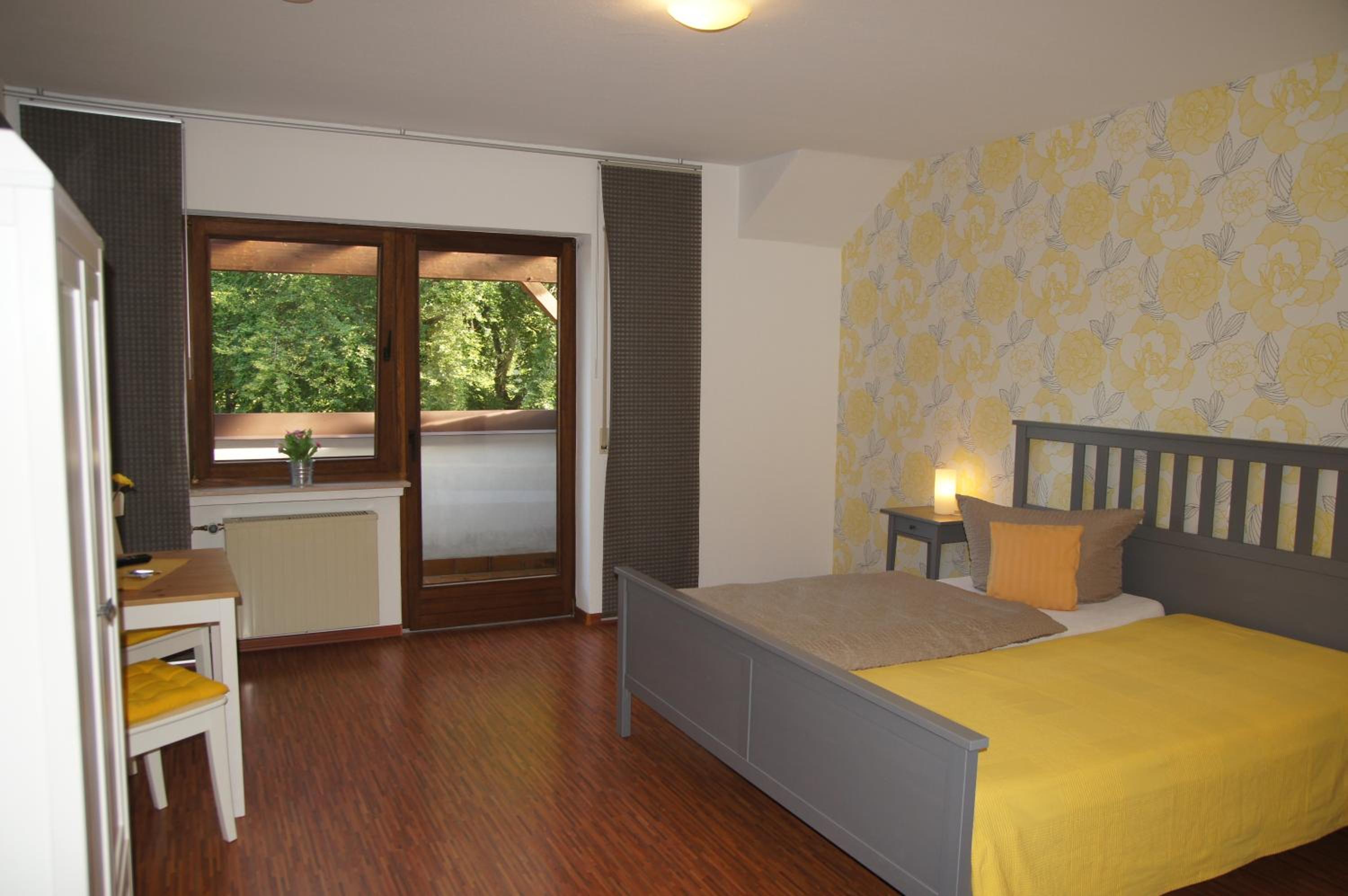 Double or Twin Room with Balcony photo 3