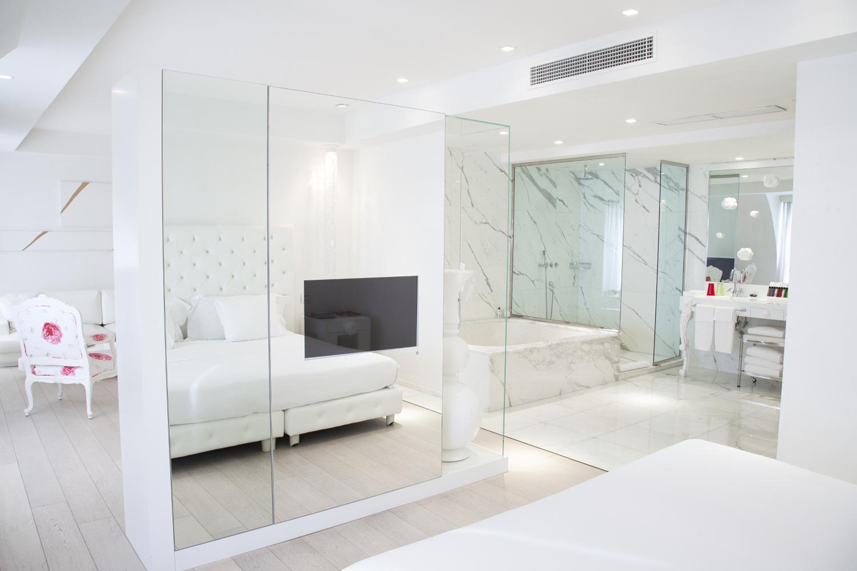 Executive Suite - Free Spa Access - Photo 1