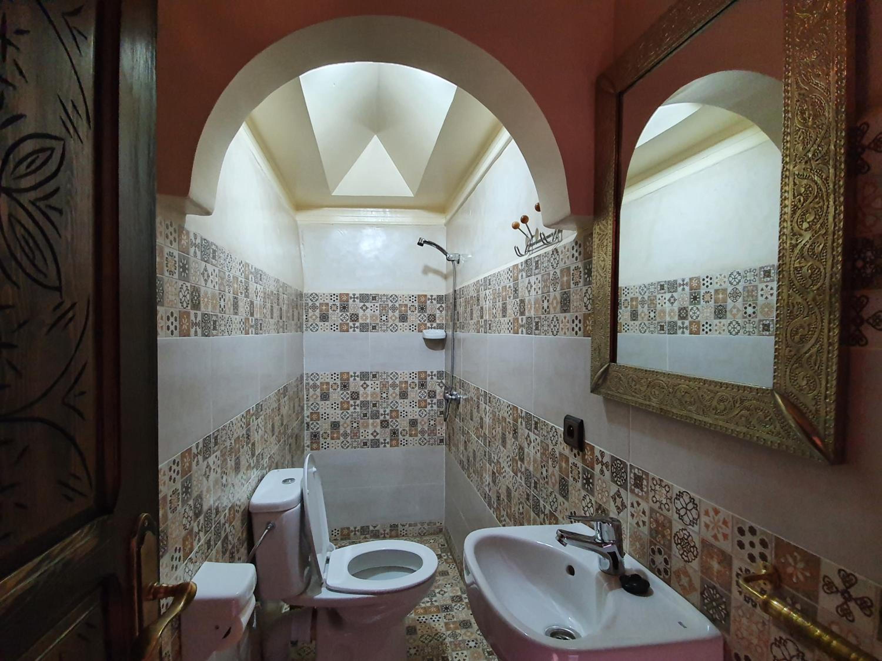 Standard Triple Room - Photo 2