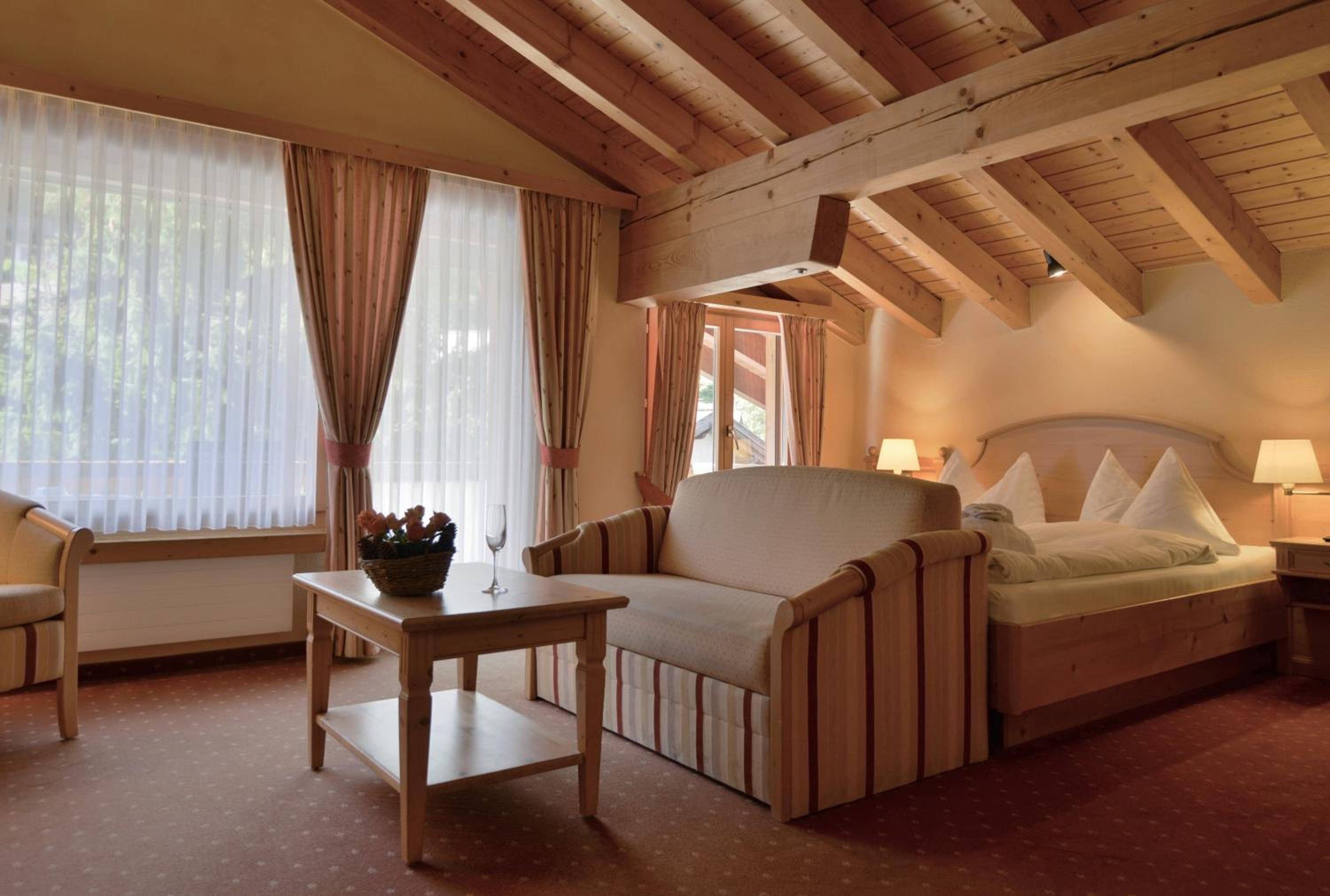 Superior Double Room with Balcony - Photo 1