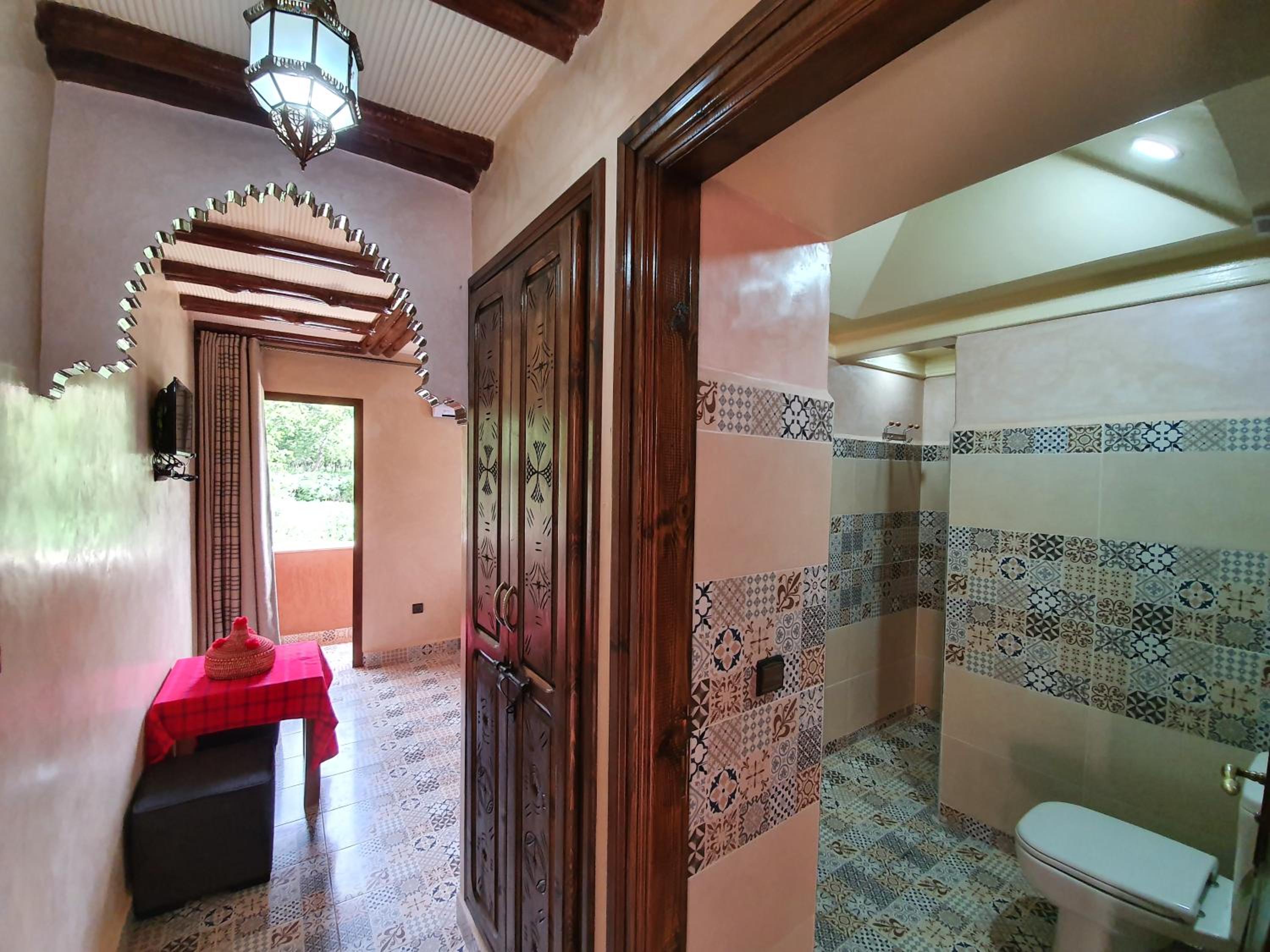 Superior Double or Twin Room with Mountain View - Photo 5