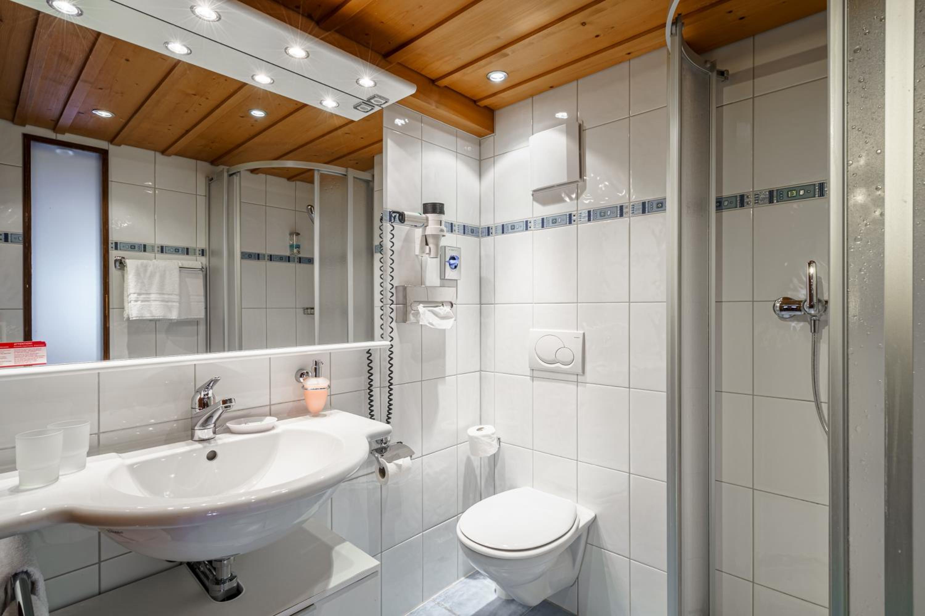 Alpenchic Room - Photo 9