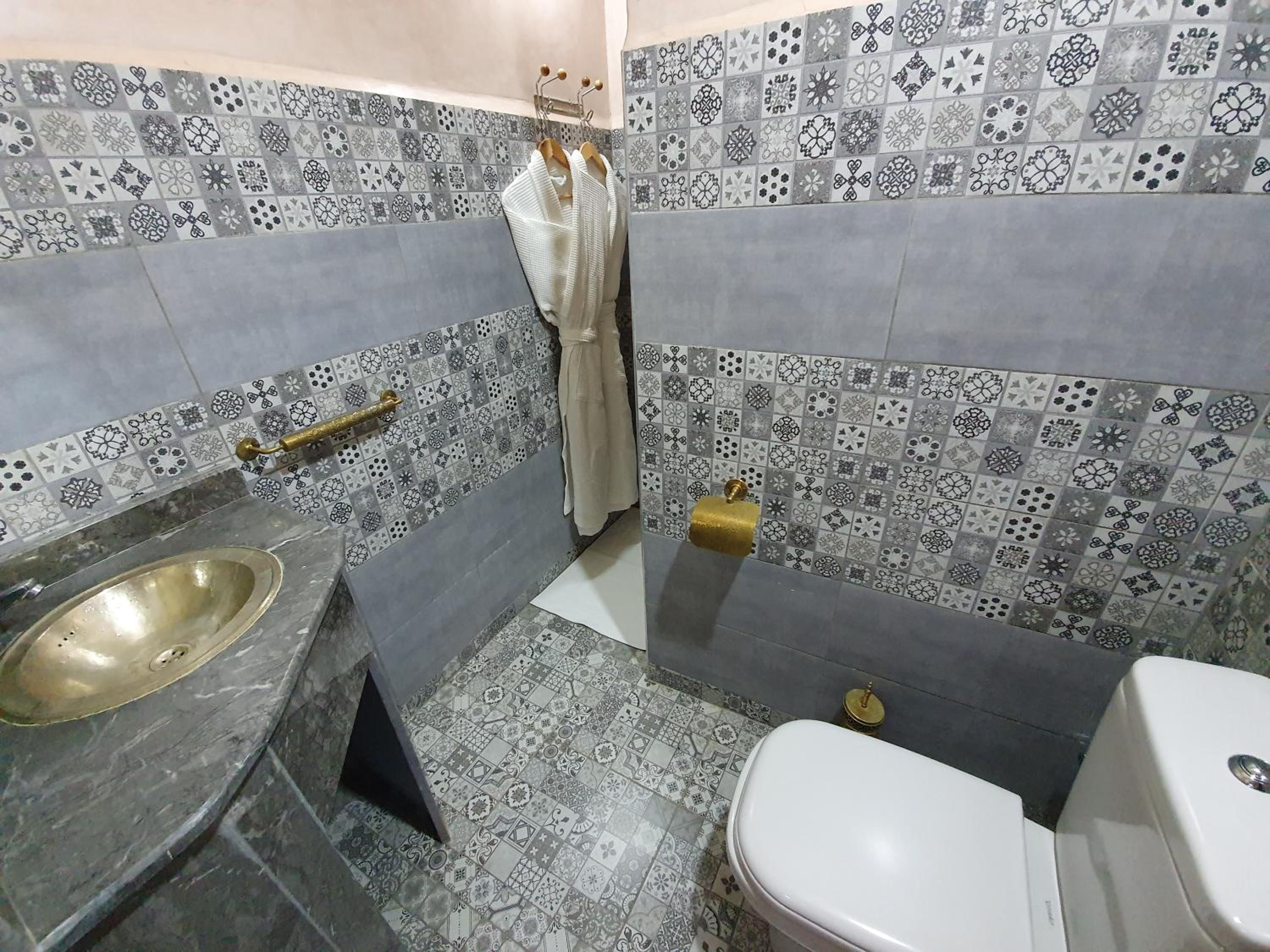 Superior Triple Room - Photo 7