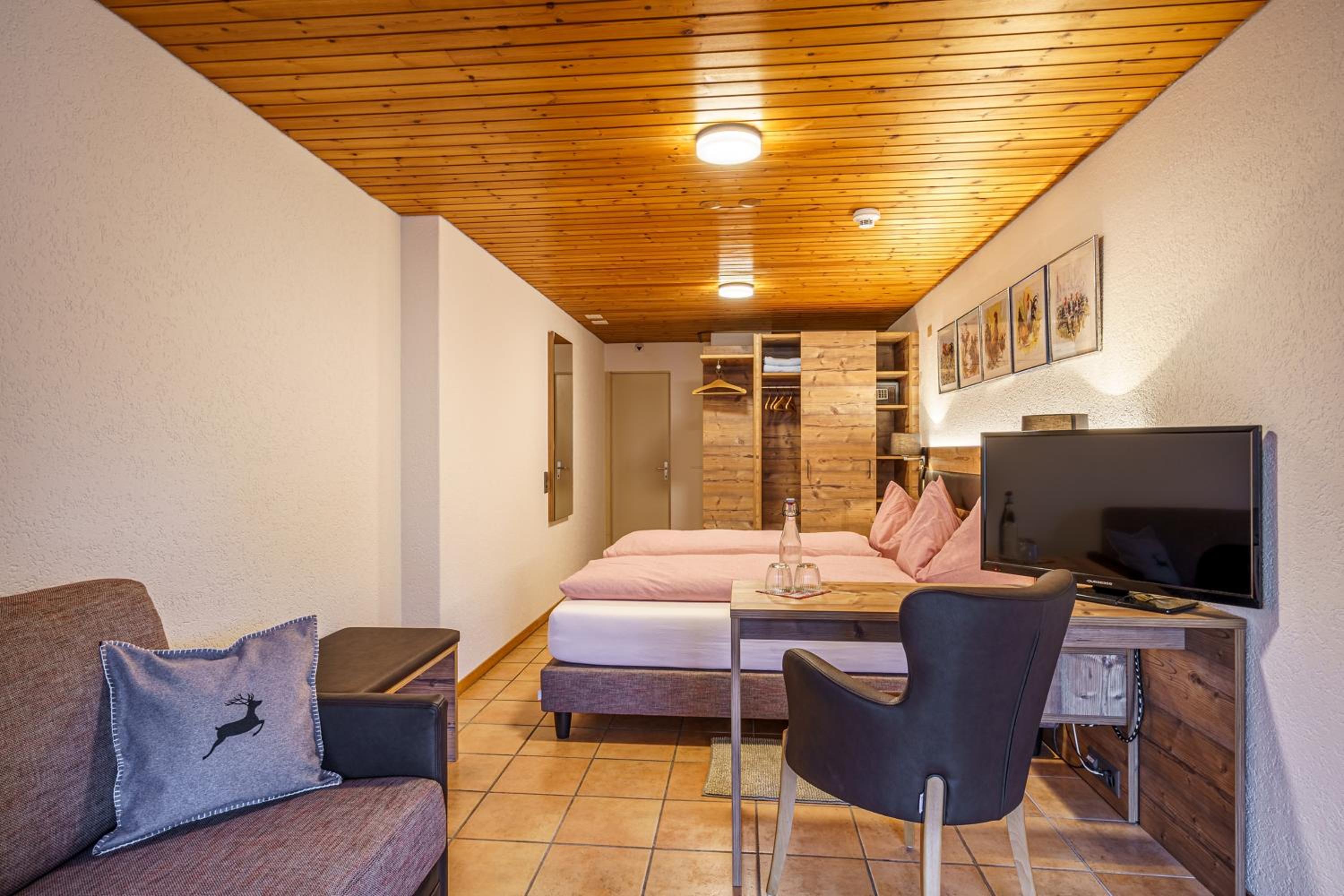 Superior Double Room - Photo 8