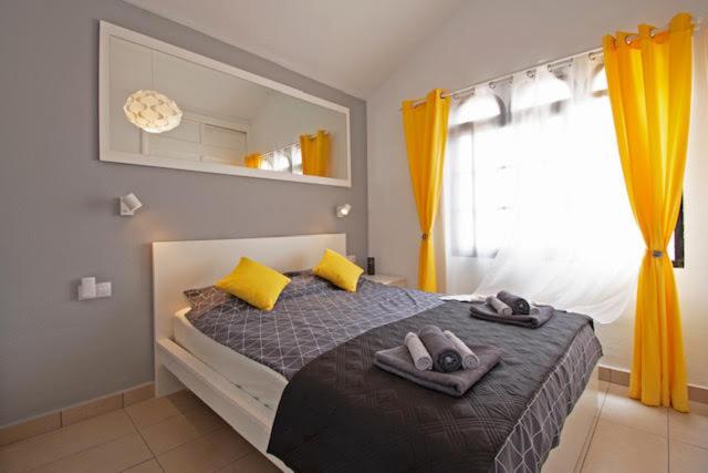 One-Bedroom Apartment - Photo 3