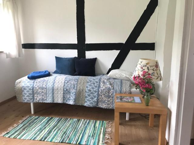 Single Room with Shared Bathroom photo 1