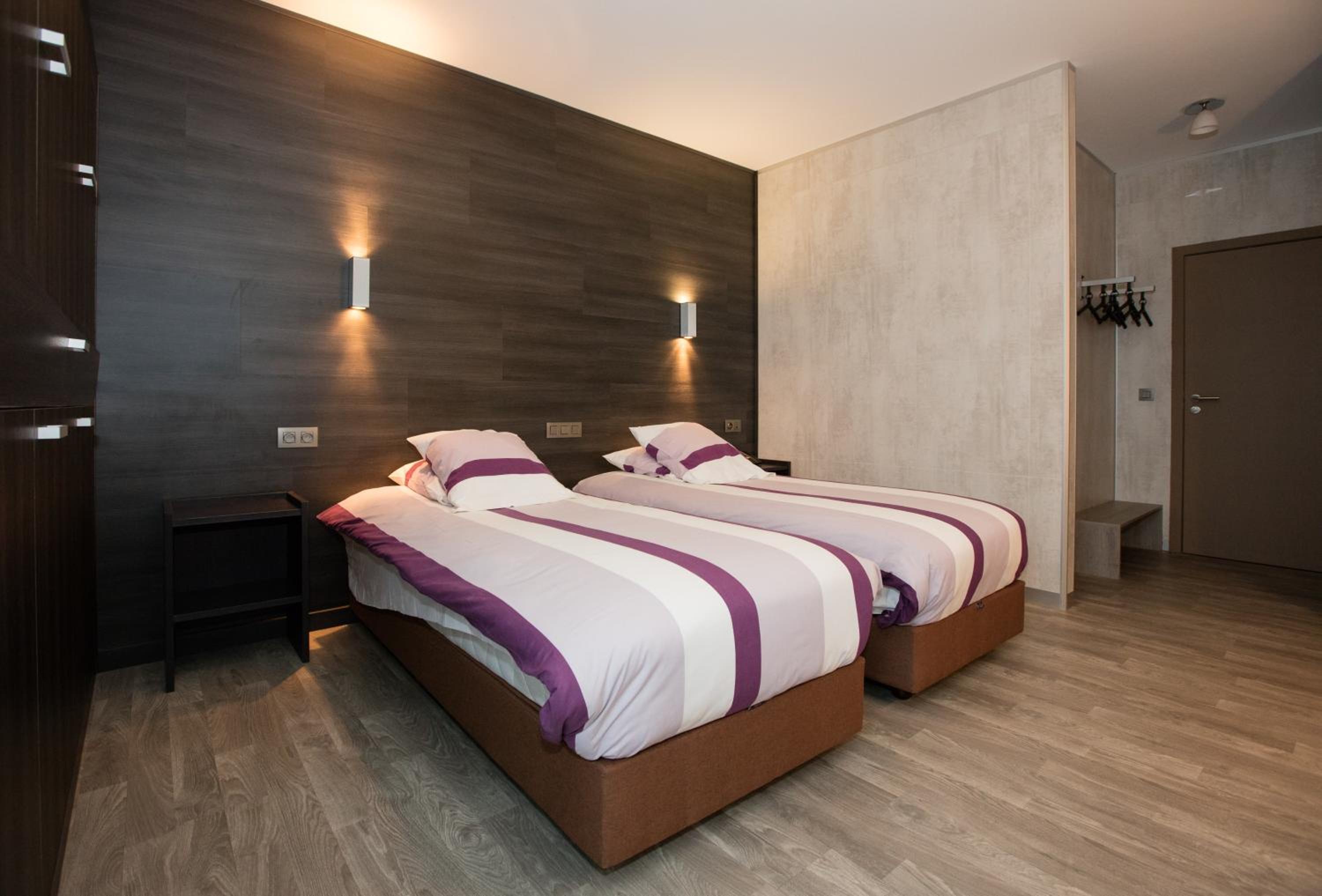 Standard Twin Room photo 3