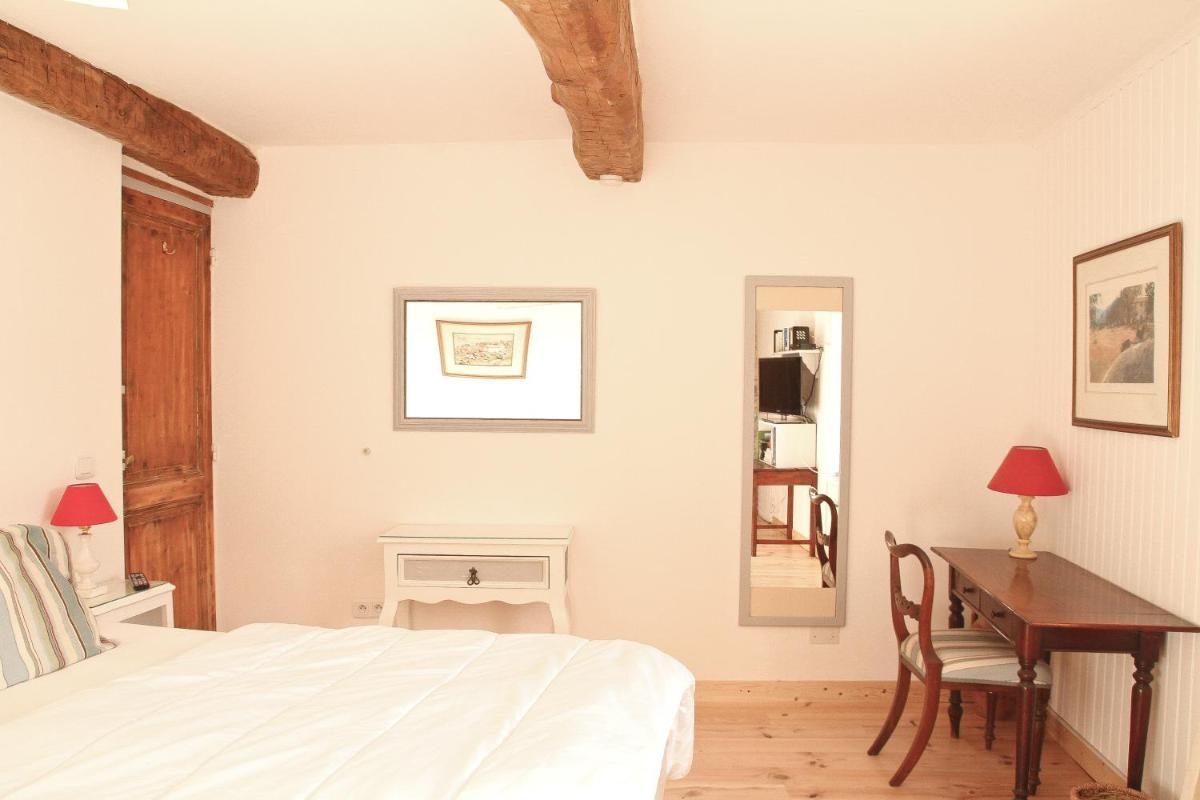 Deluxe Double or Twin Room with En Suite Bathroom photo 1