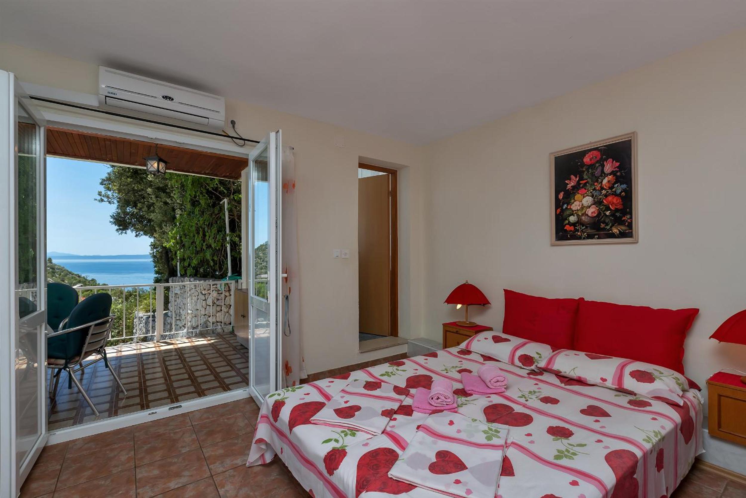 Studio with Sea View - Photo 3