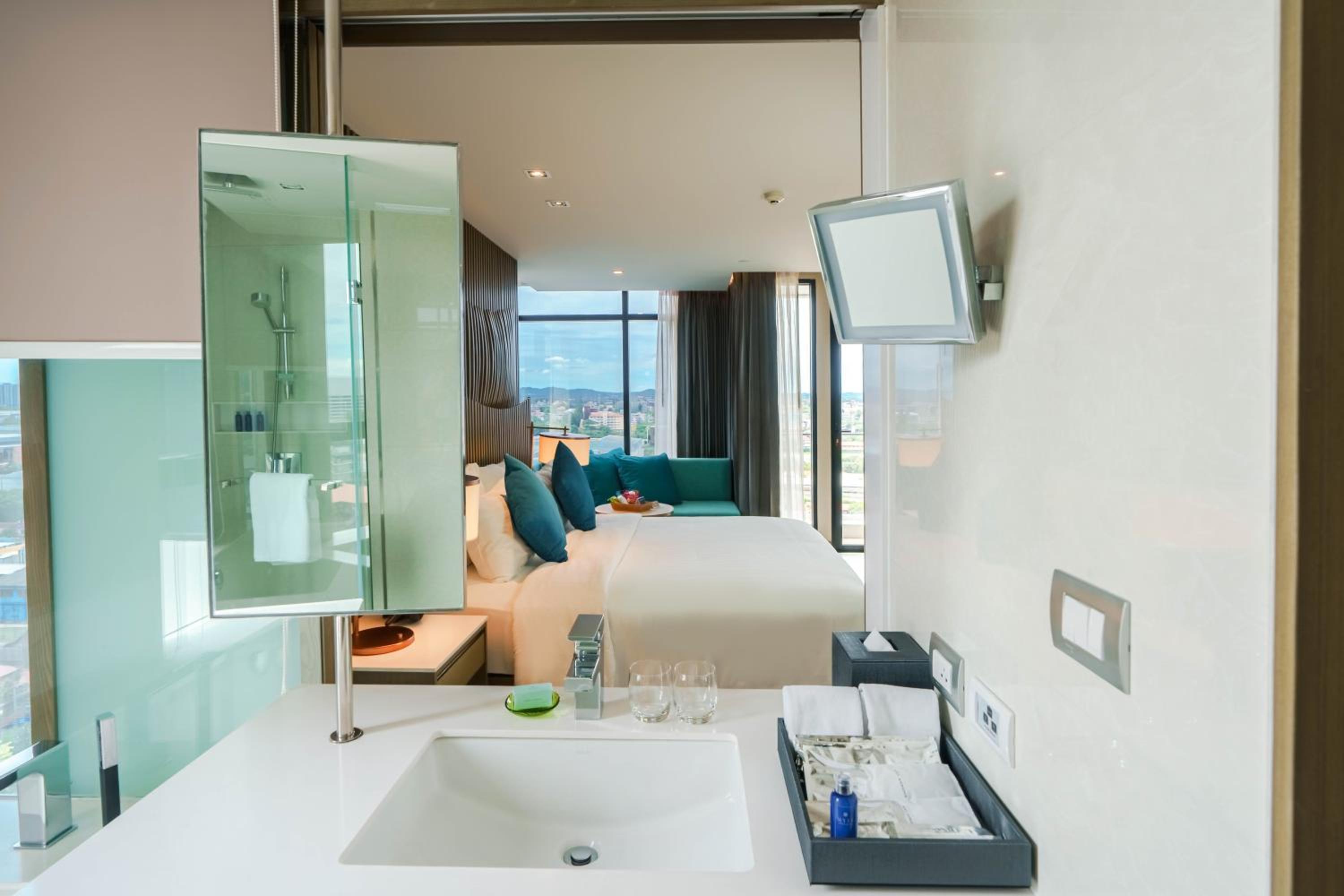 room photo