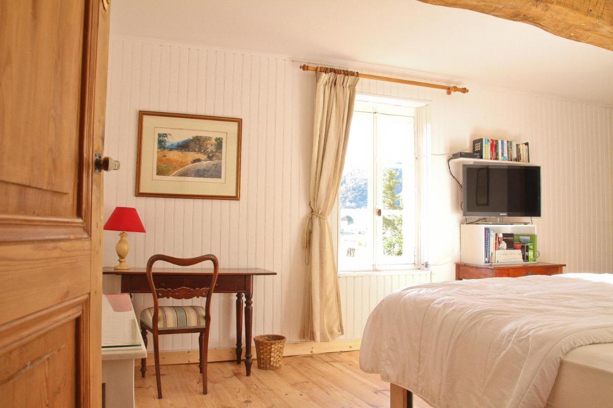 Deluxe Double or Twin Room with En Suite Bathroom photo 2