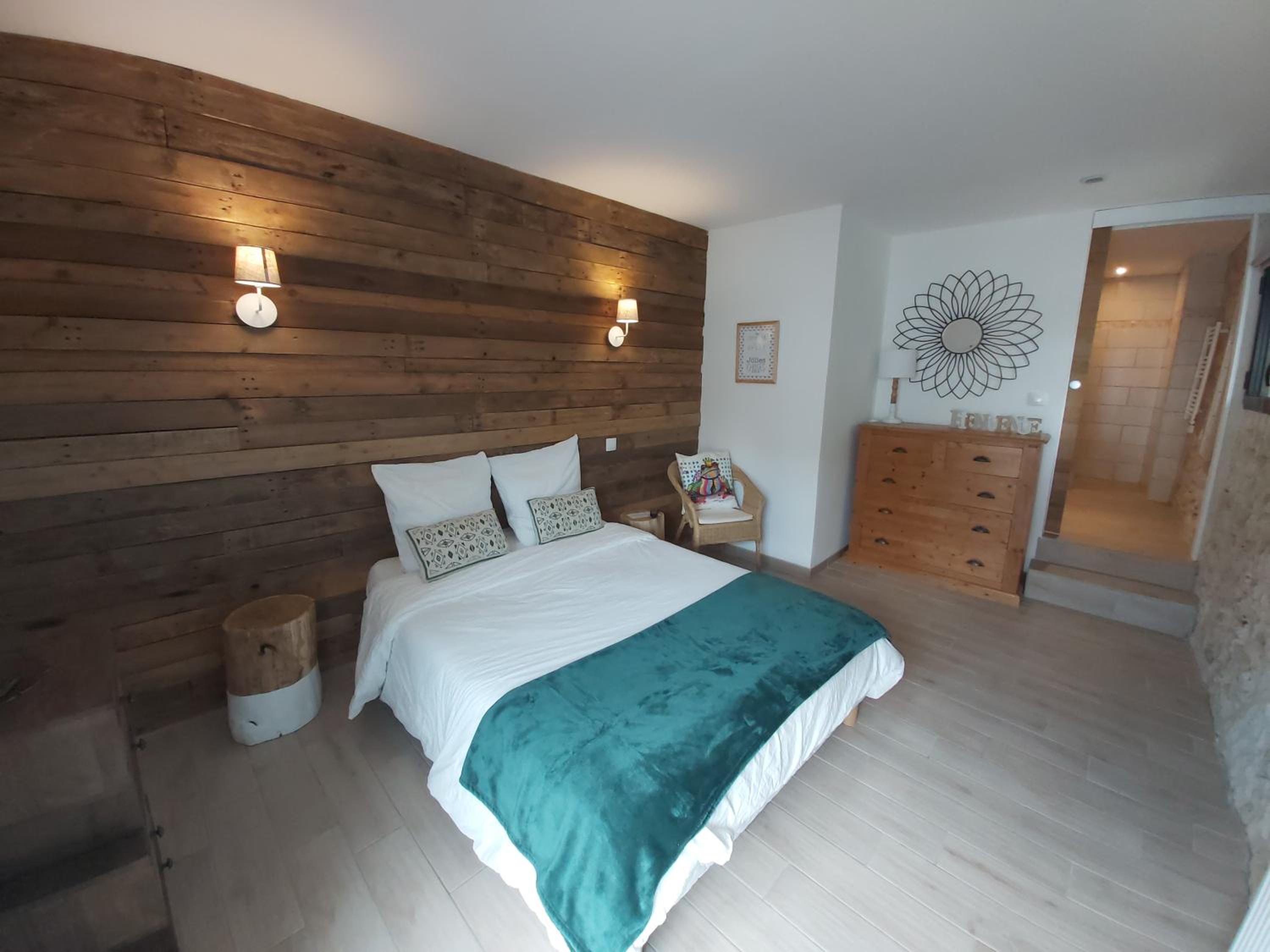 Superior Double Room - Photo 2