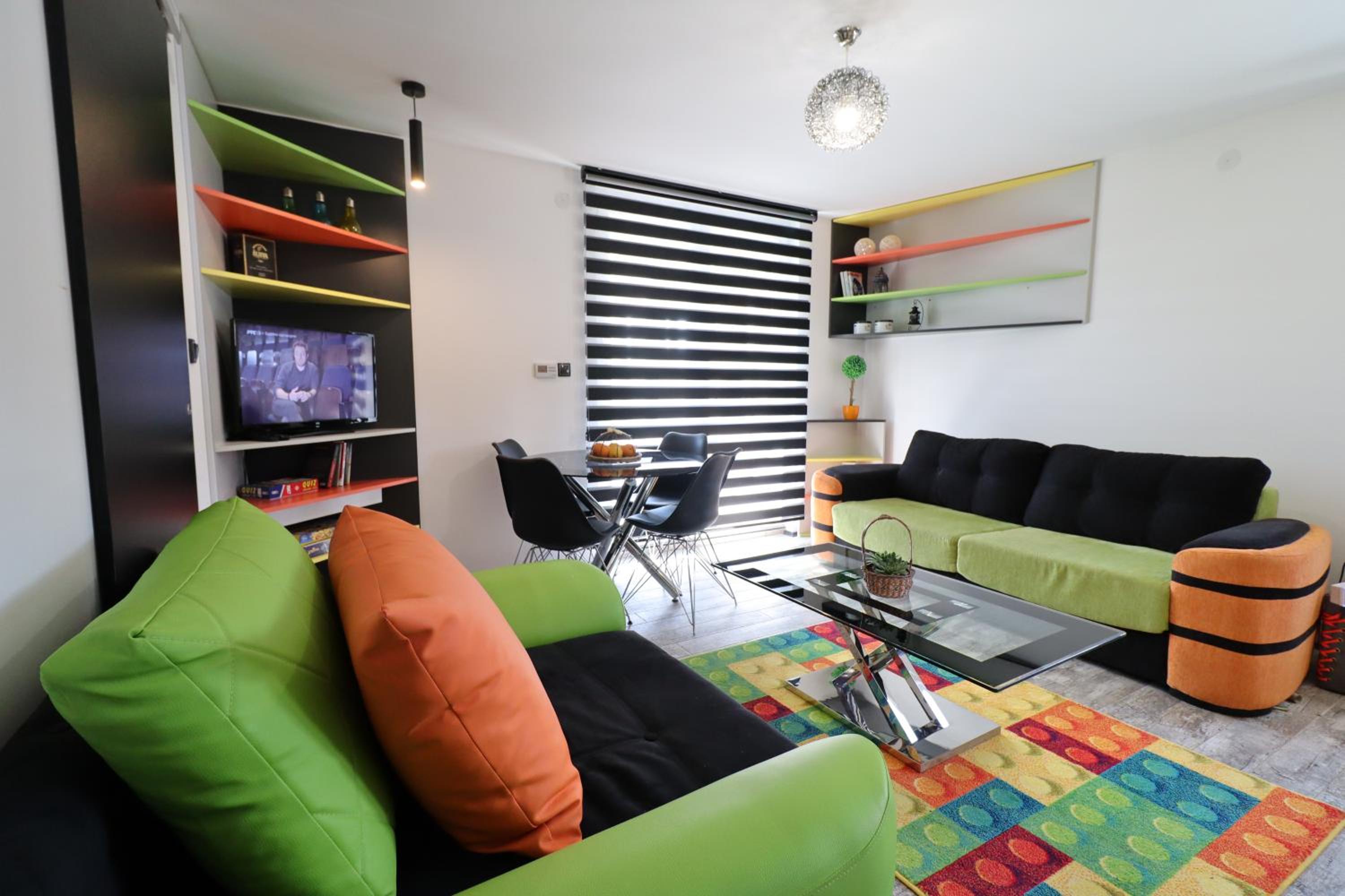 Apartment with Mountain View photo 1