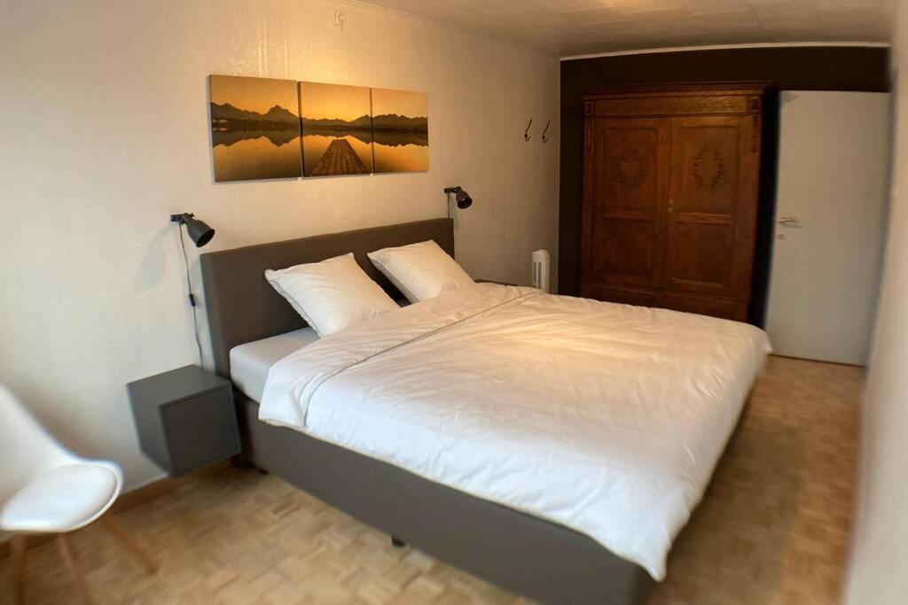Four-Bedroom House photo 1
