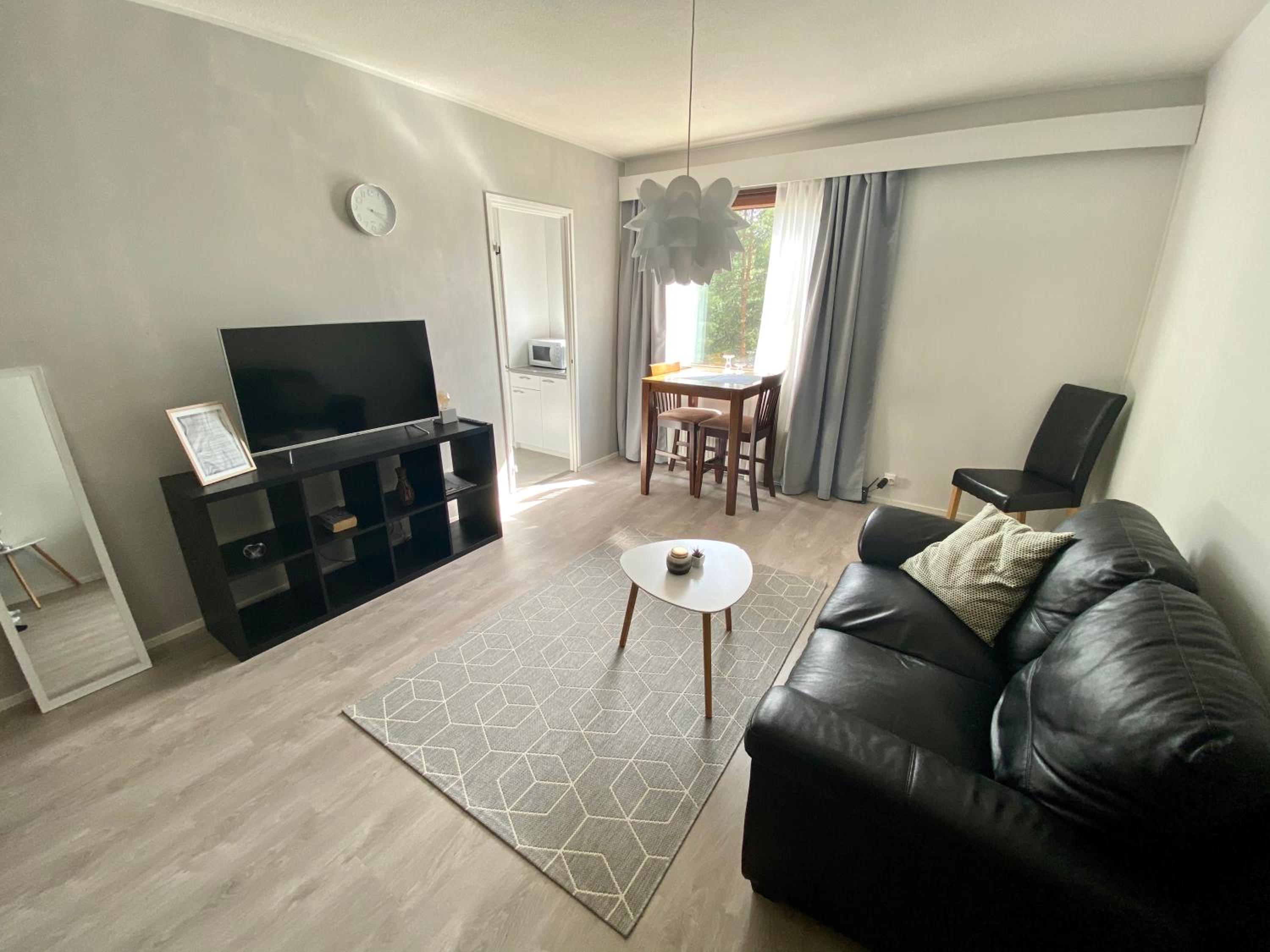 One-Bedroom Apartment - Photo 1