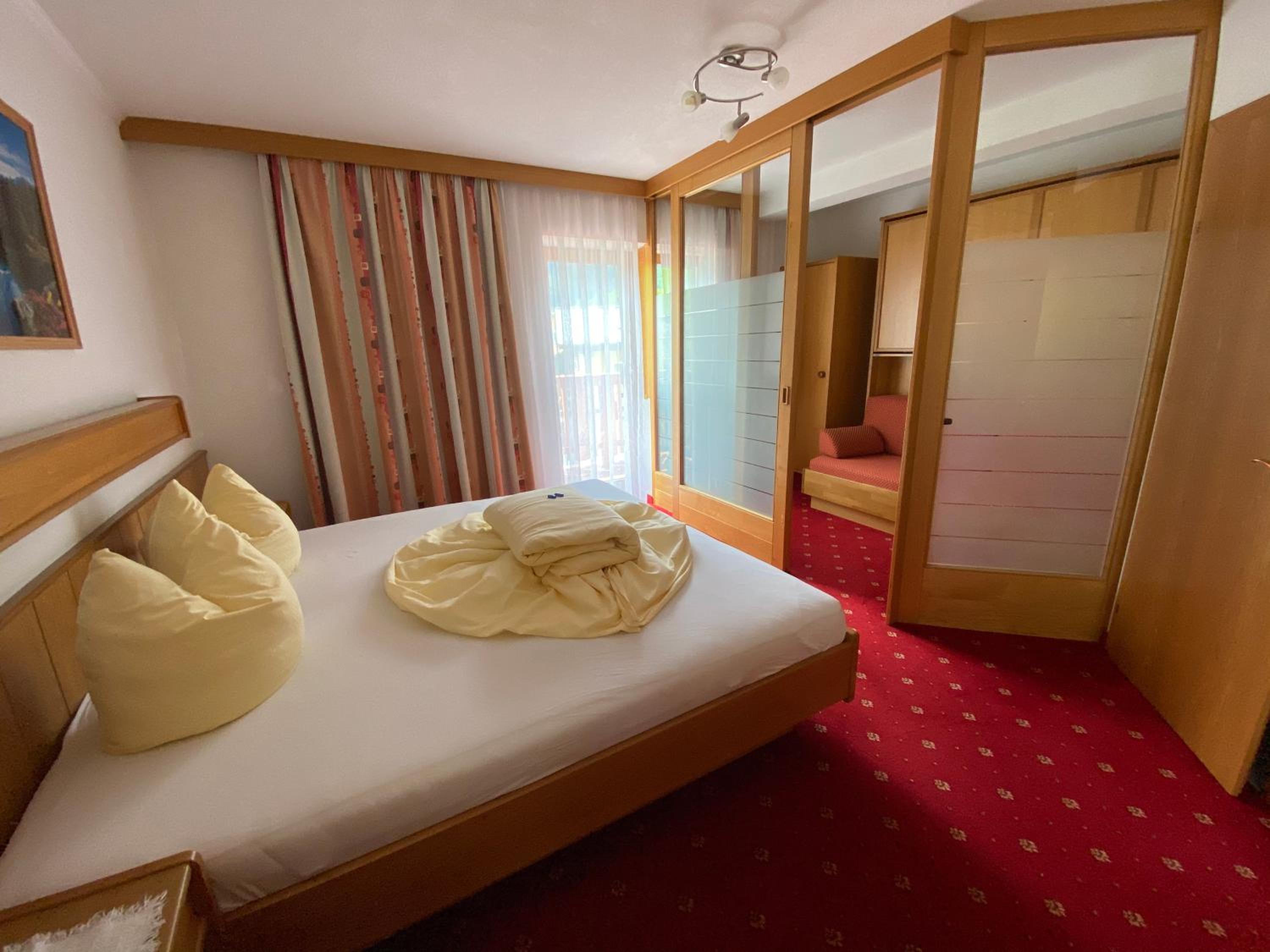 Junior Suite with Mountain View photo 1