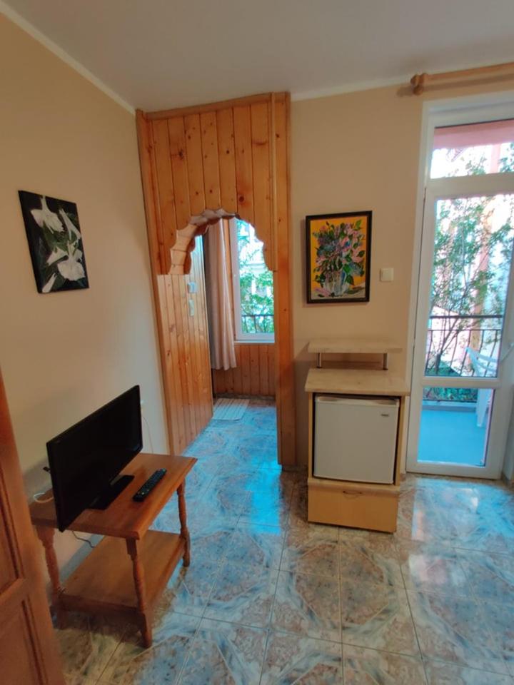 Standard Triple Room photo 3
