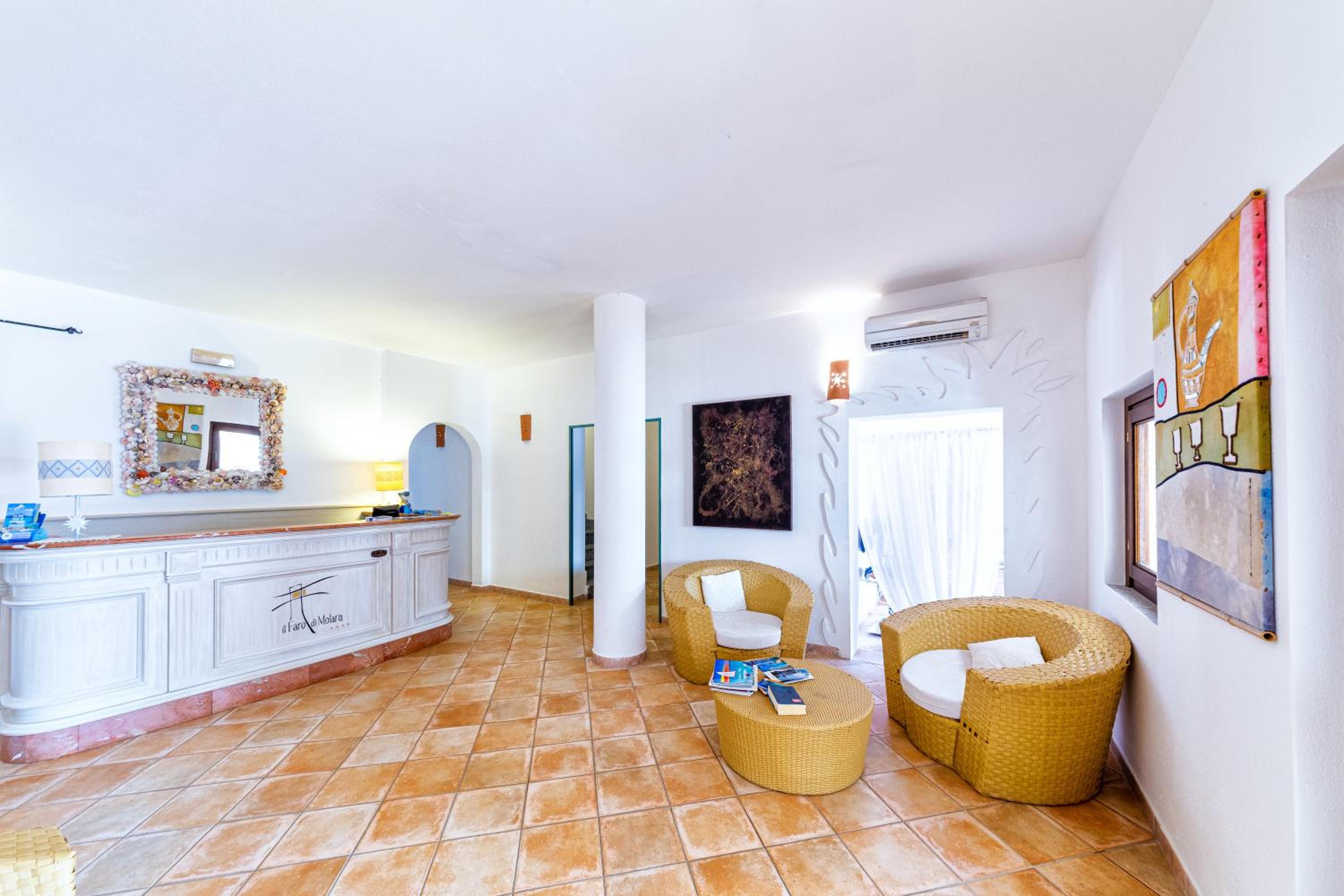 Standard Double Room - Photo 6