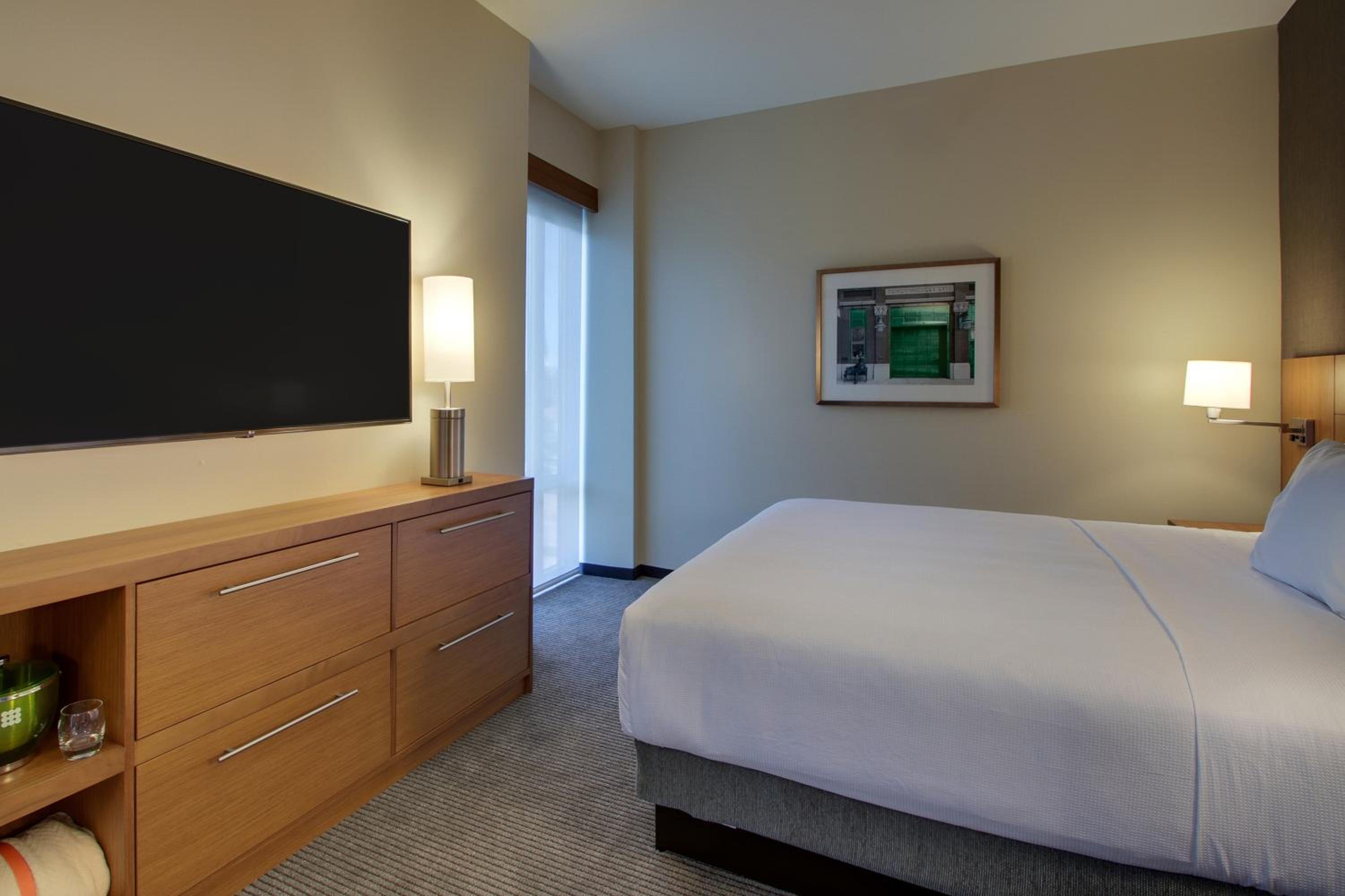 City View King Bed and Sofa Bed