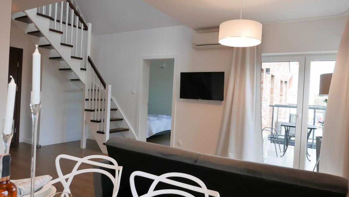 Apartment - Split Level photo 2