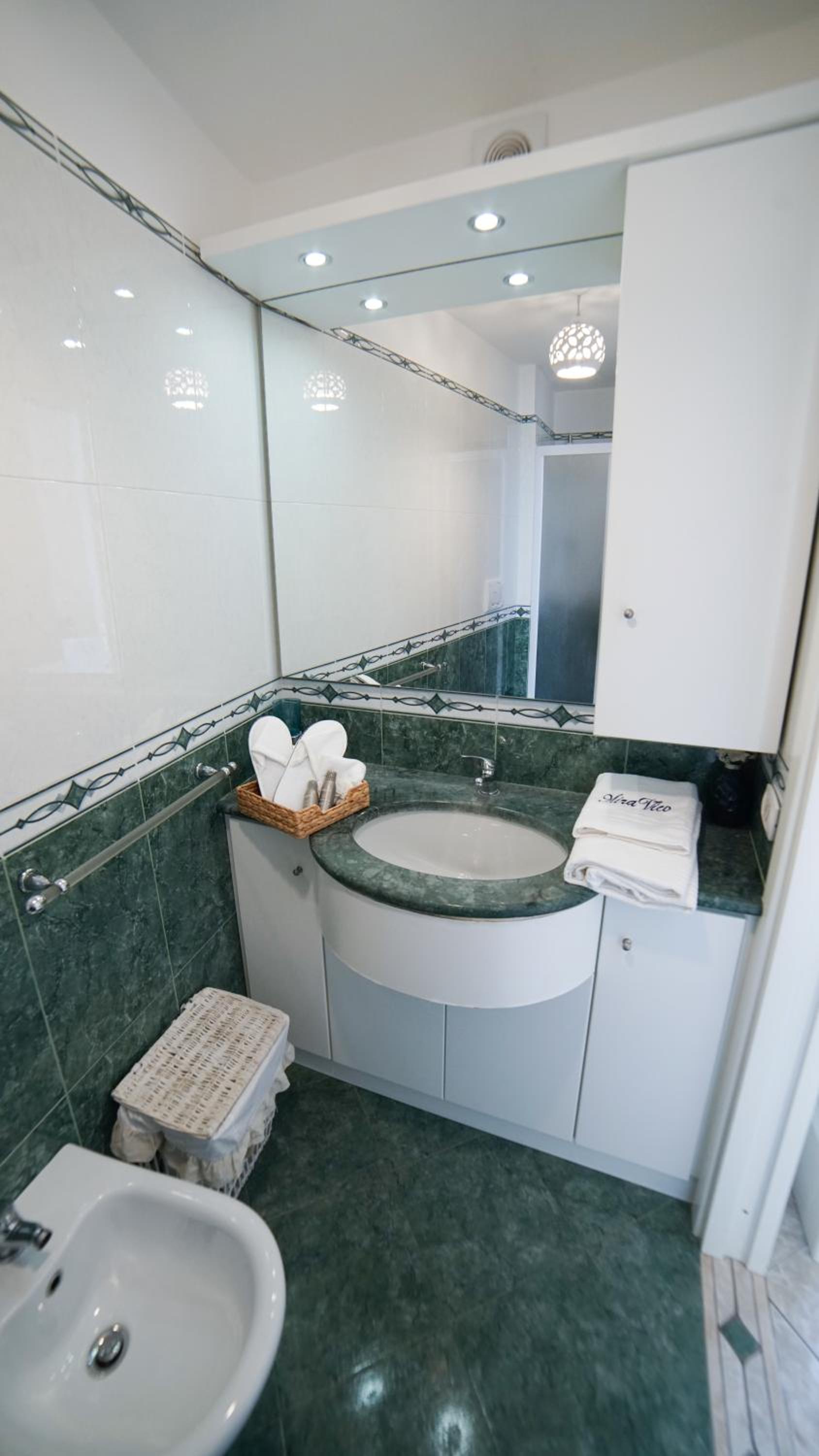Standard Apartment - Photo 6
