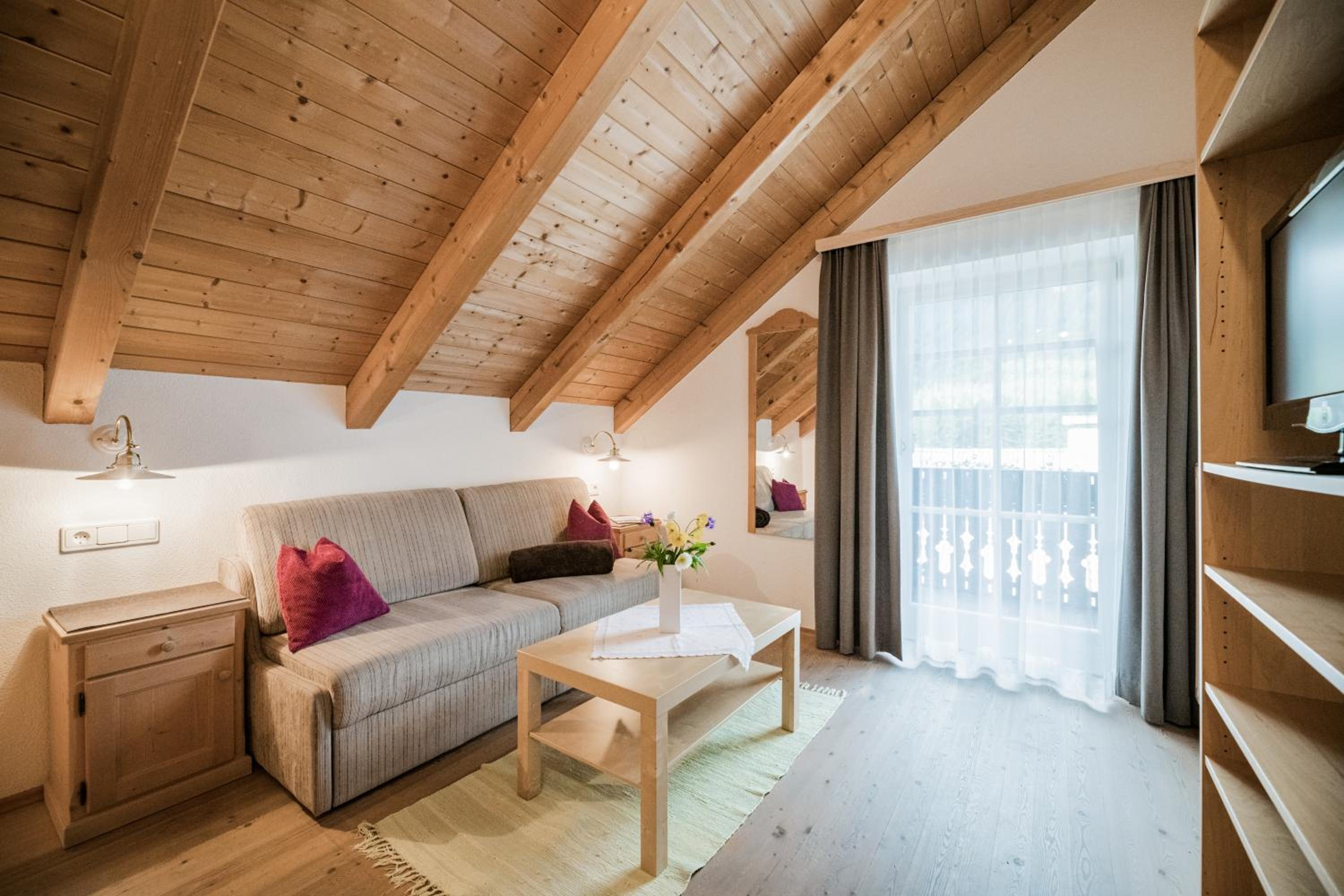 Apartment (2 Adults)