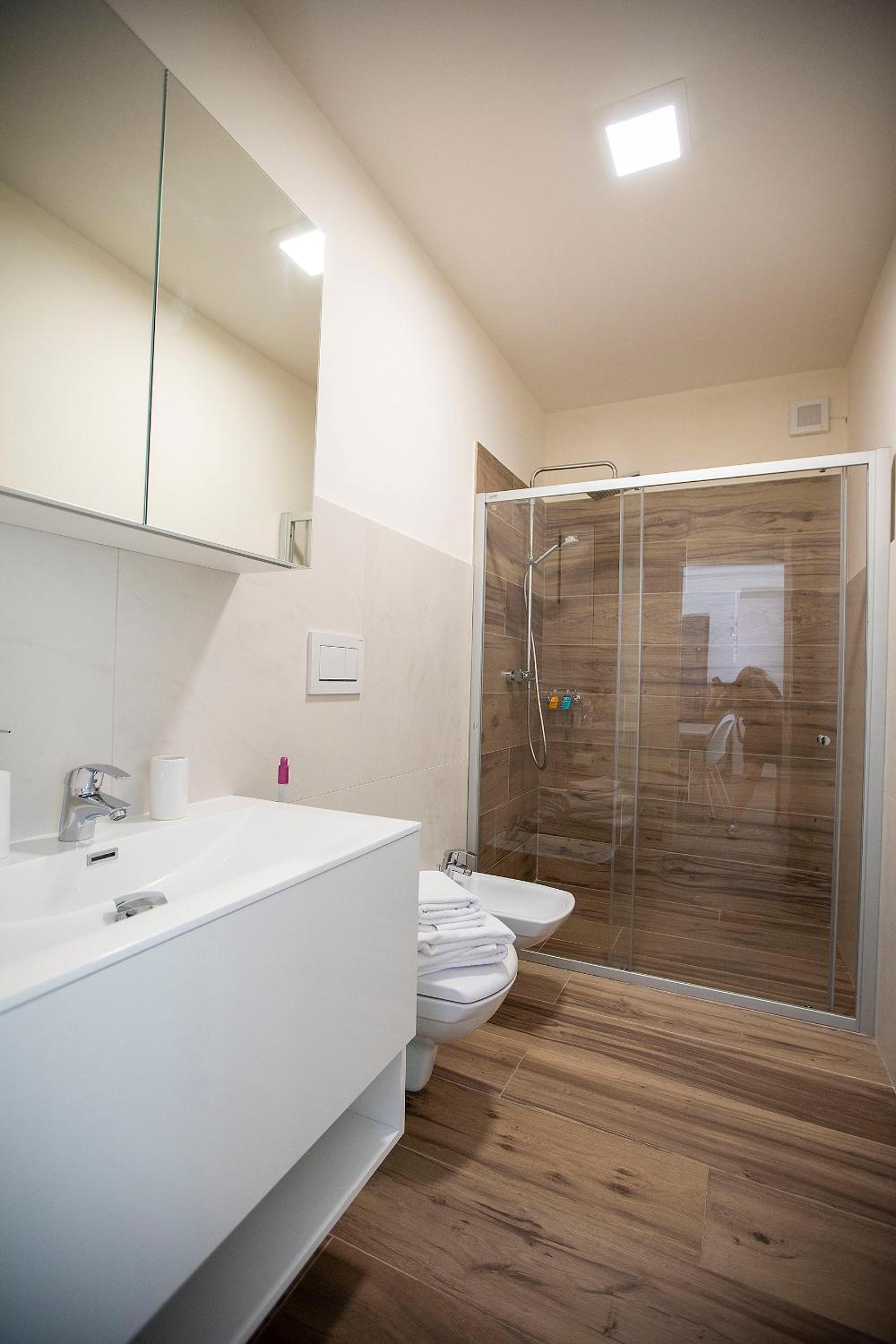 One-Bedroom Apartment - Photo 4