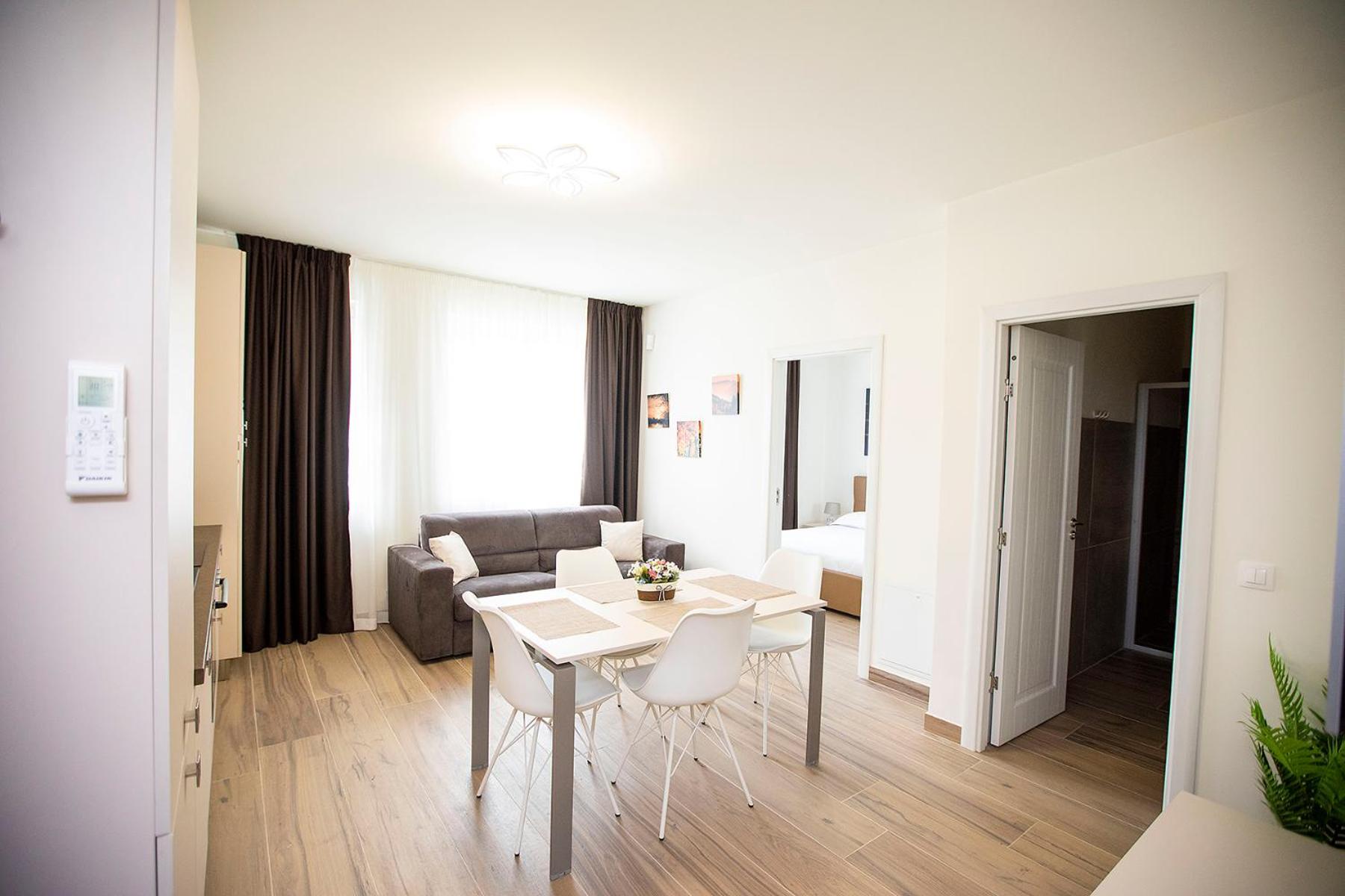 One-Bedroom Apartment - Photo 1